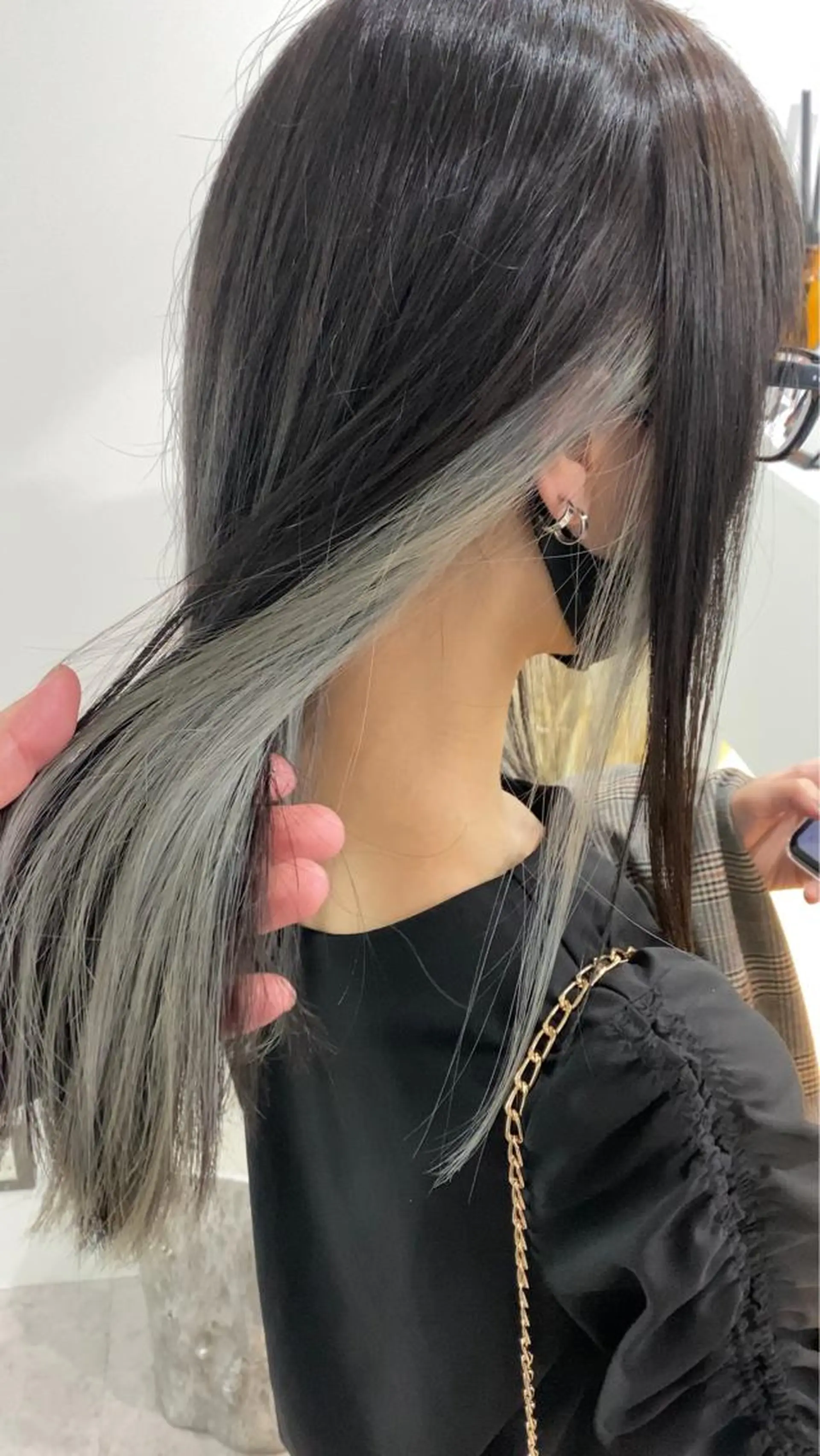 セミロング カラー youres hair 新宿三丁目所属・髪質改善カラー、美髪 トリートメント専門のヘアスタイル