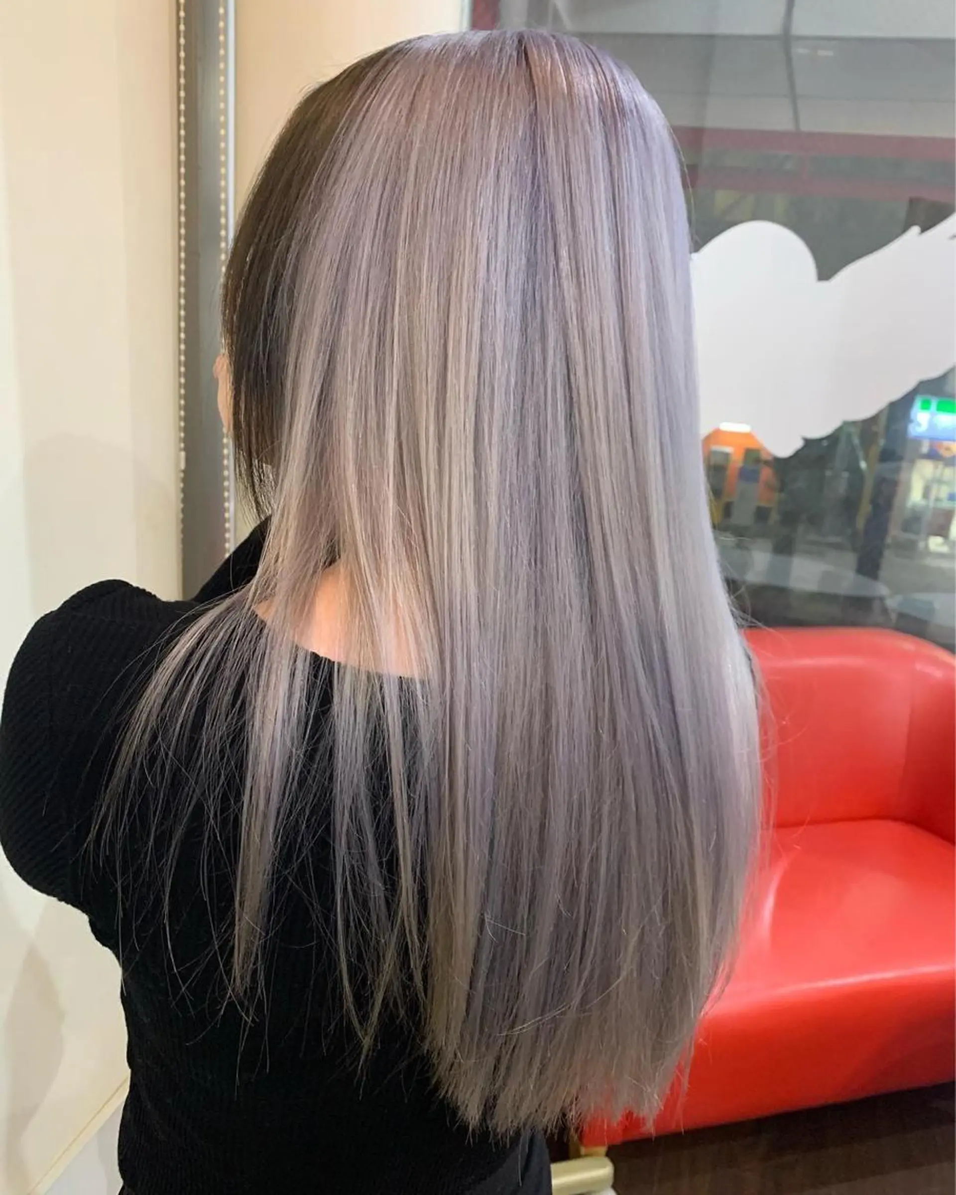 ロング カラー ヘアアレンジ ベージュカラー シルバー ホワイトベージュ ホワイトシルバー カット ヘアカラー 今村公介 ブリーチ特化、派手髪のヘアスタイル