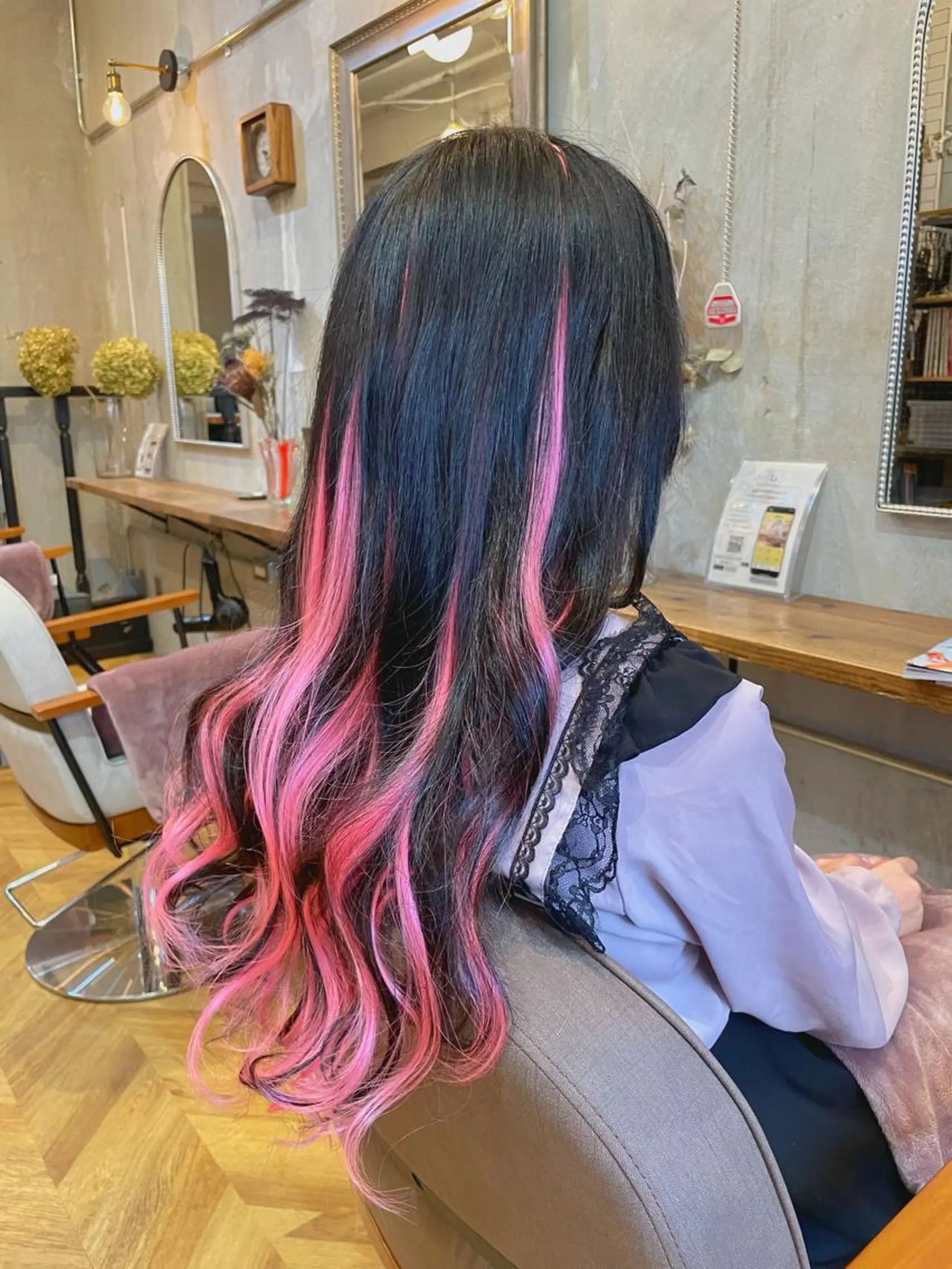 ロング カラー シールエクステ ミストバング 黒髪 ブリーチ ダブルカラー カット ヘアカラー エクステ エクステ指名No.1 【店長】橘田のヘアスタイル