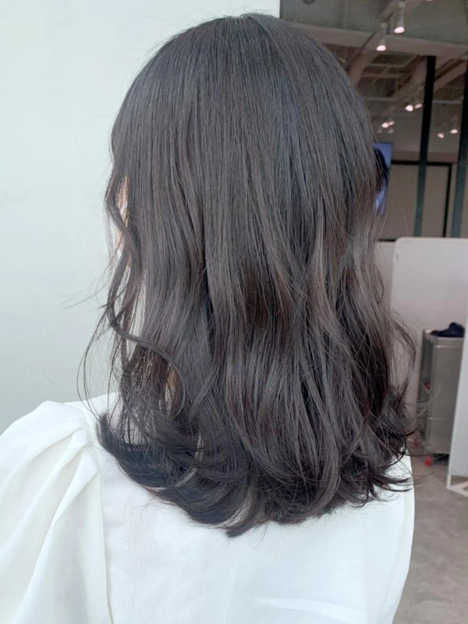 ミディアム カラー パーマ ヘアアレンジ ダークグレー ITbyALBUM 浦和店のヘアスタイル