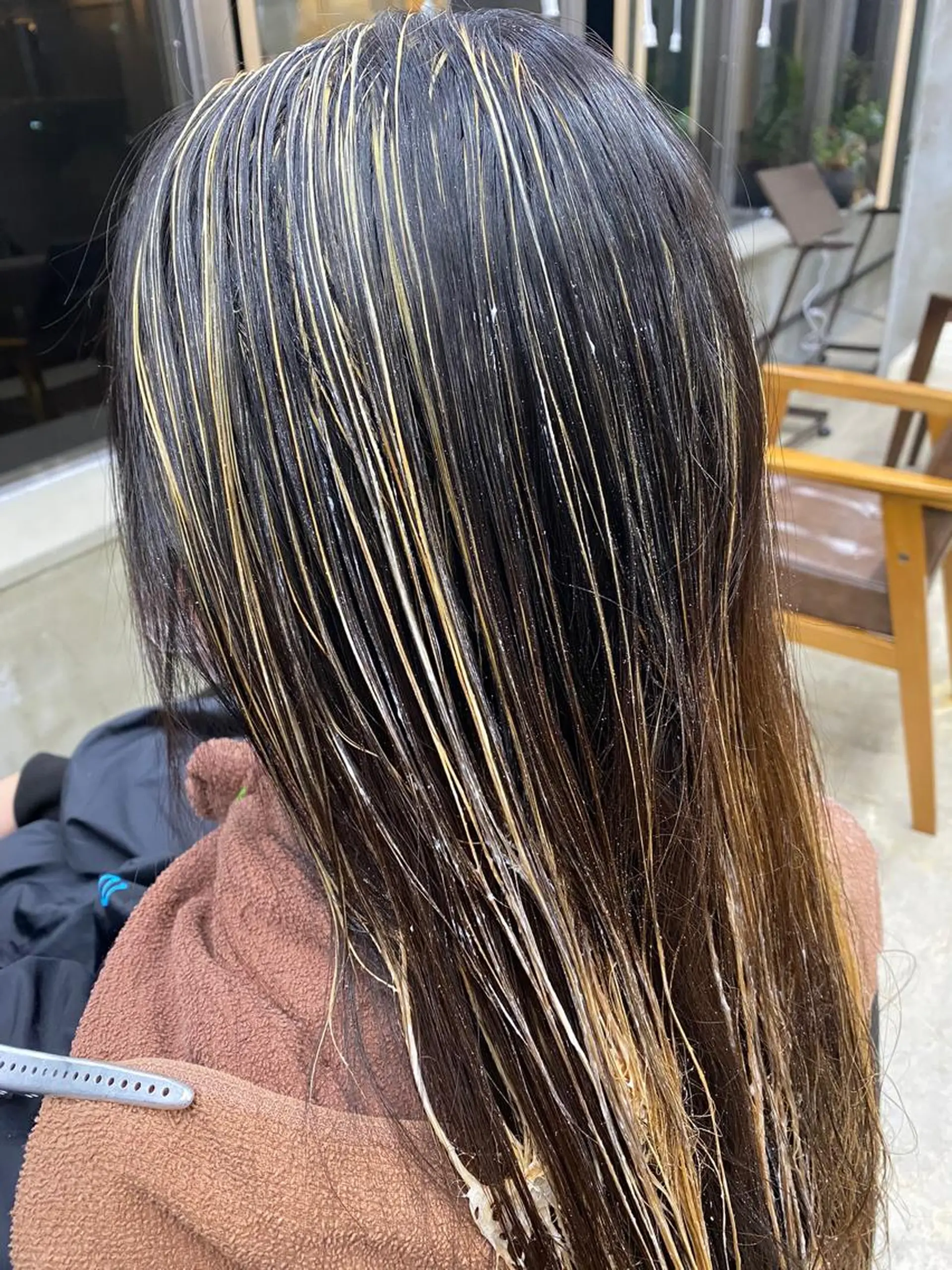 ロング ハイライト 茜璃/ブリーチカラー /レイヤーカットのヘアスタイル