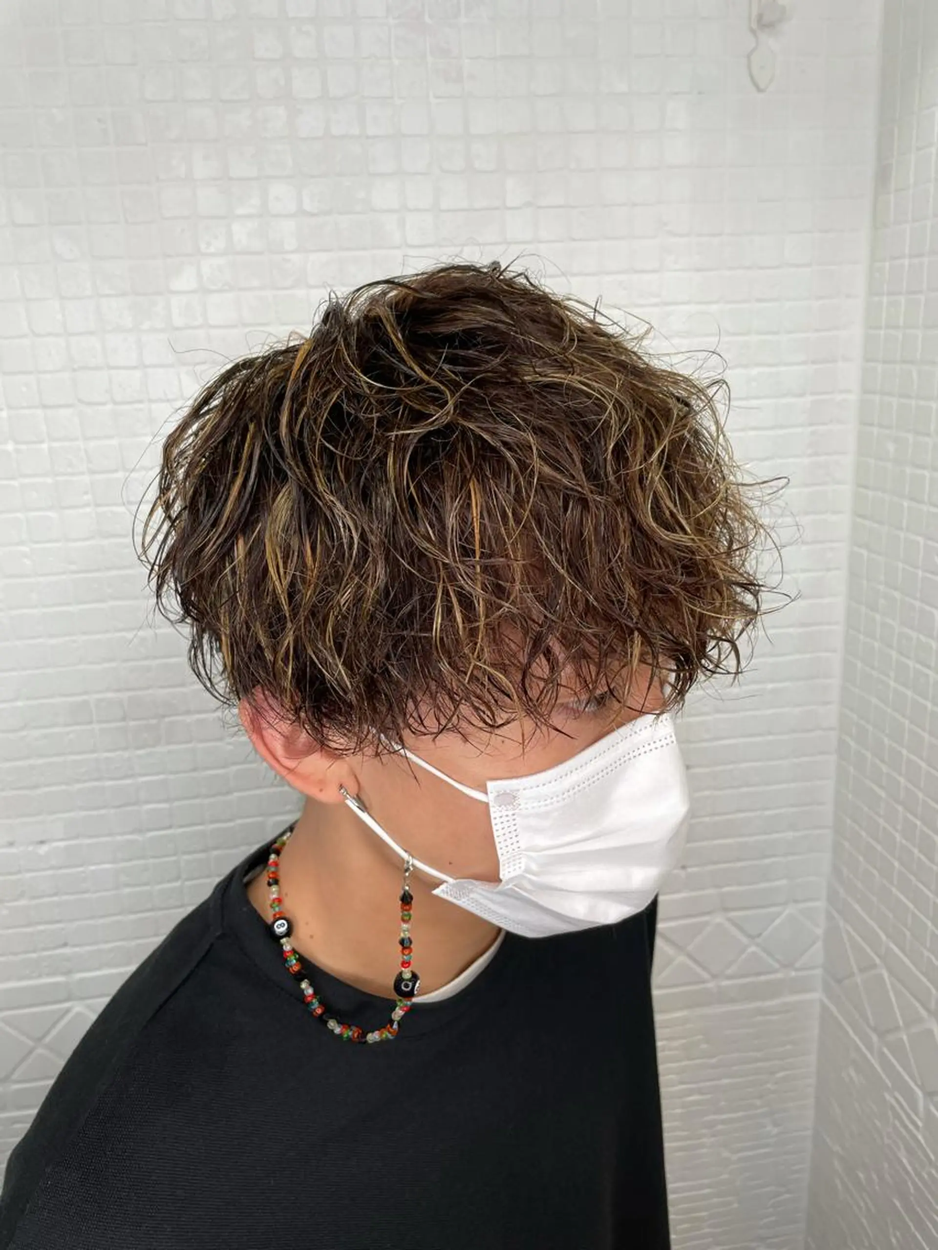 ショート カラー メンズ メンズハイライト メンズパーマ ハイライトカラー ハイライト デザインカラー/ ハイトーン/ケイジのヘアスタイル