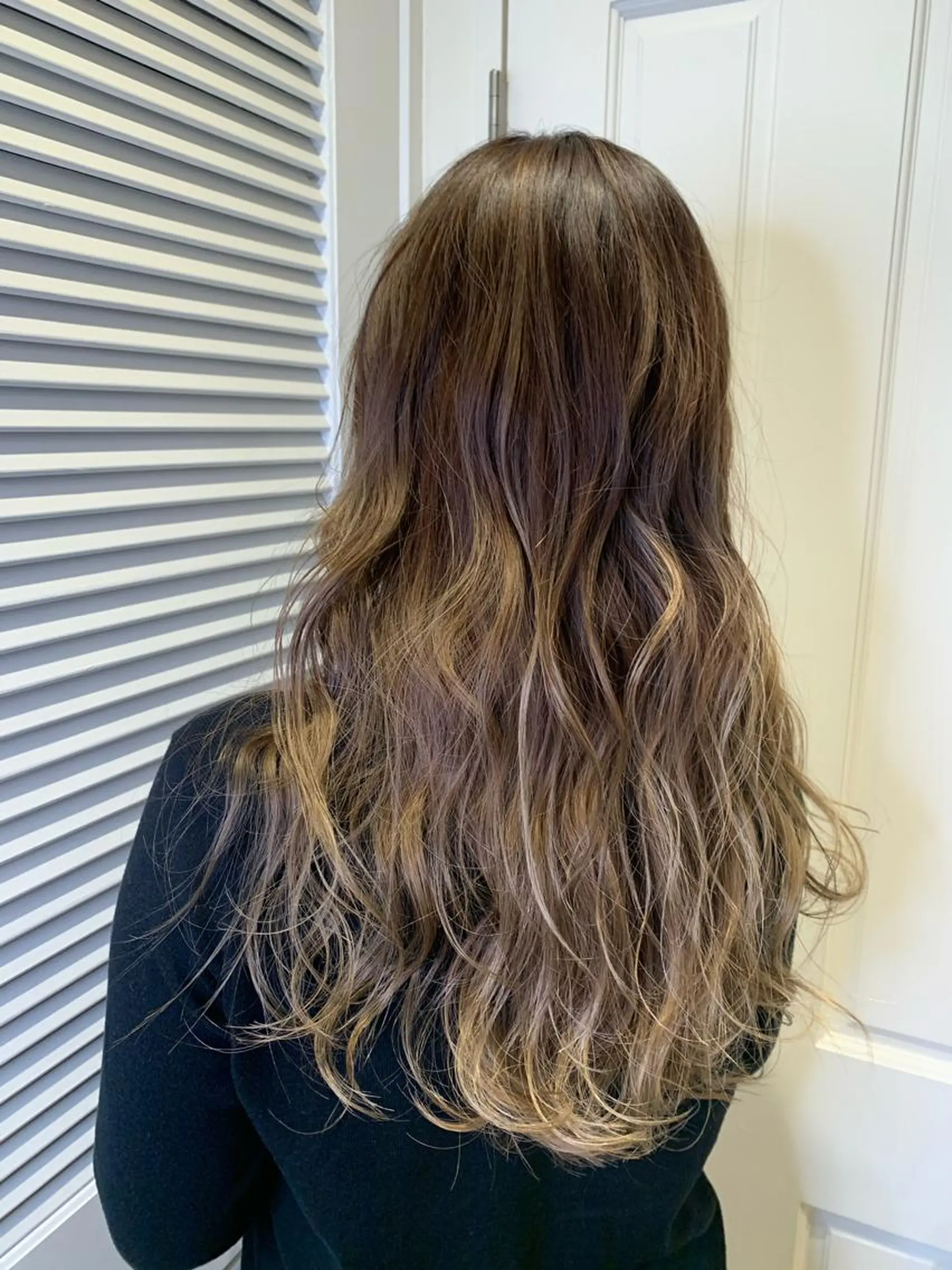 ロング レイヤーカット ヘアカラー トリートメント 渋谷ハイトーン/ デザインカラー阿部のヘアスタイル