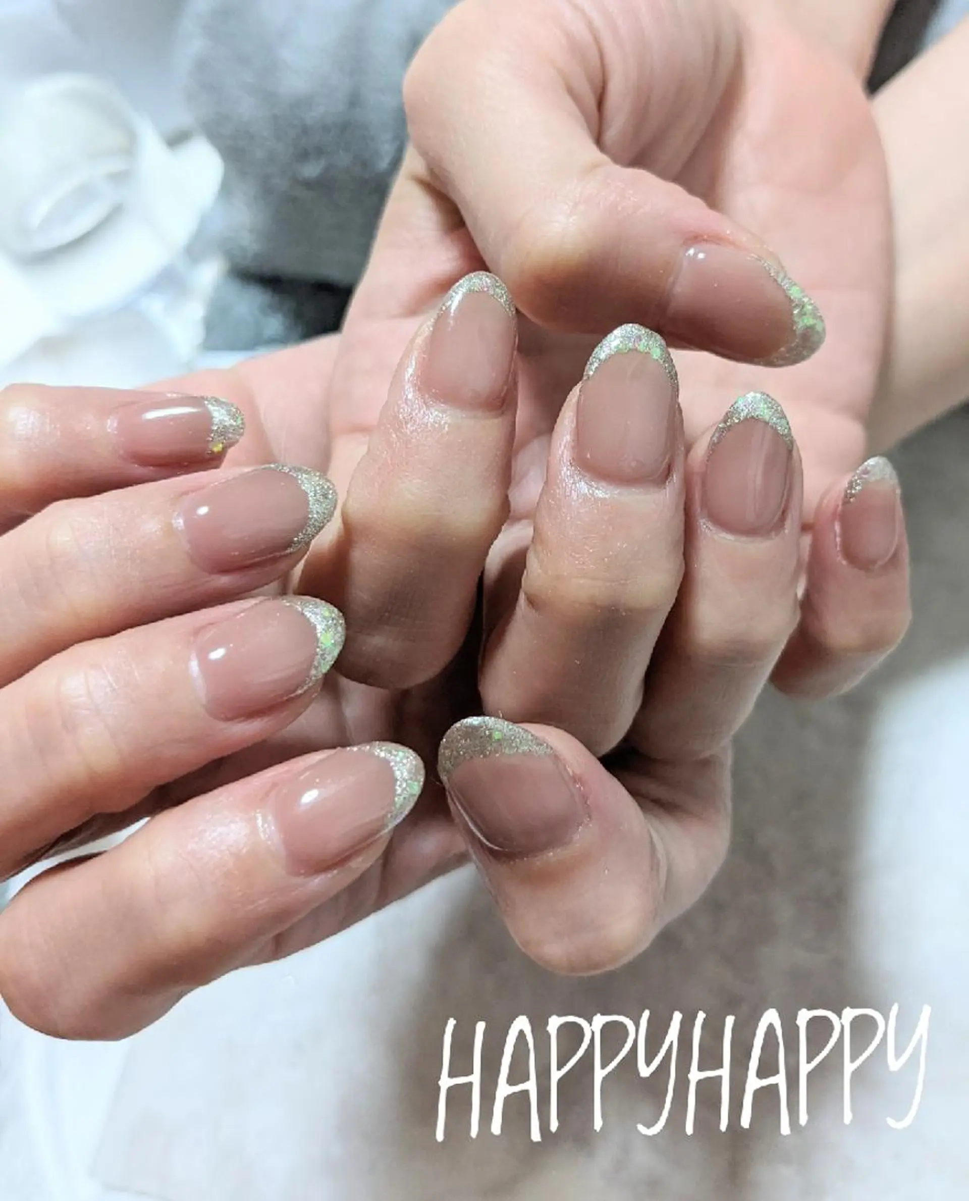 ネイル フレンチネイル HAPPY HAPPYのネイルデザイン