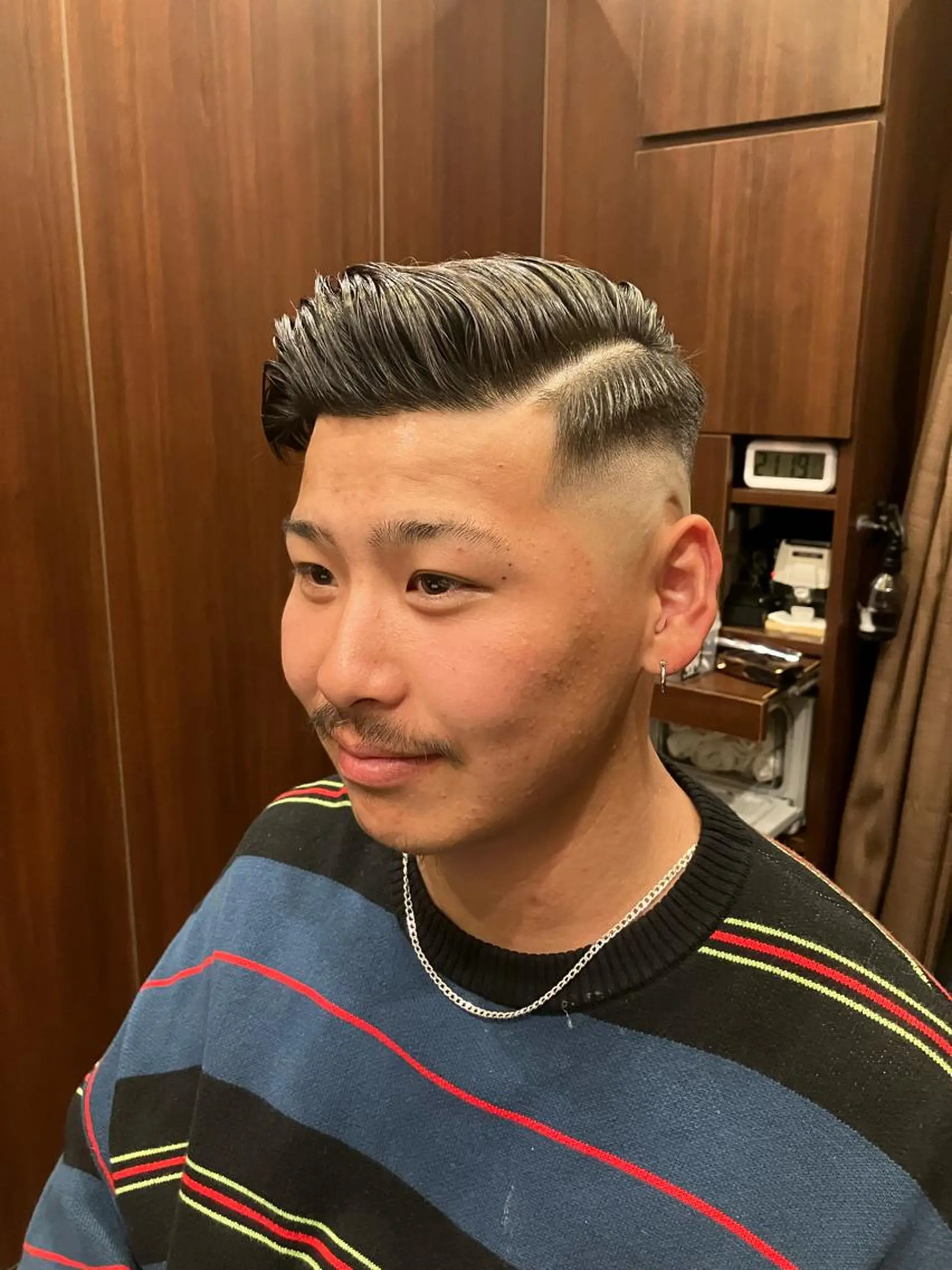 ショート BroTokyo Barbershop 銀座店所属・大河 たいがのヘアスタイル