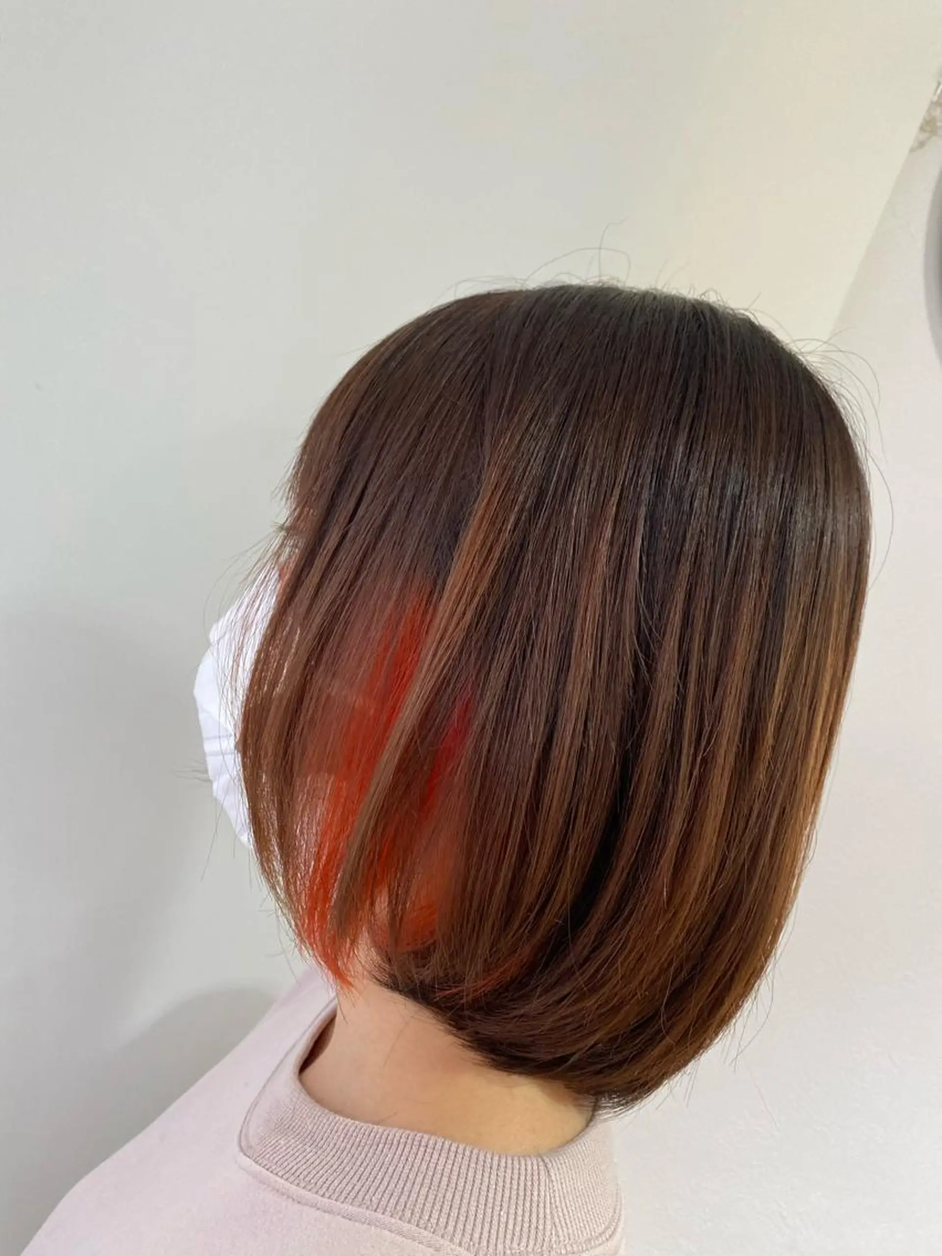 ショート カラー ダブルカラー イヤリングカラー インナーカラー ボブ ヘアカラー トリートメント Kazu .Kのヘアスタイル