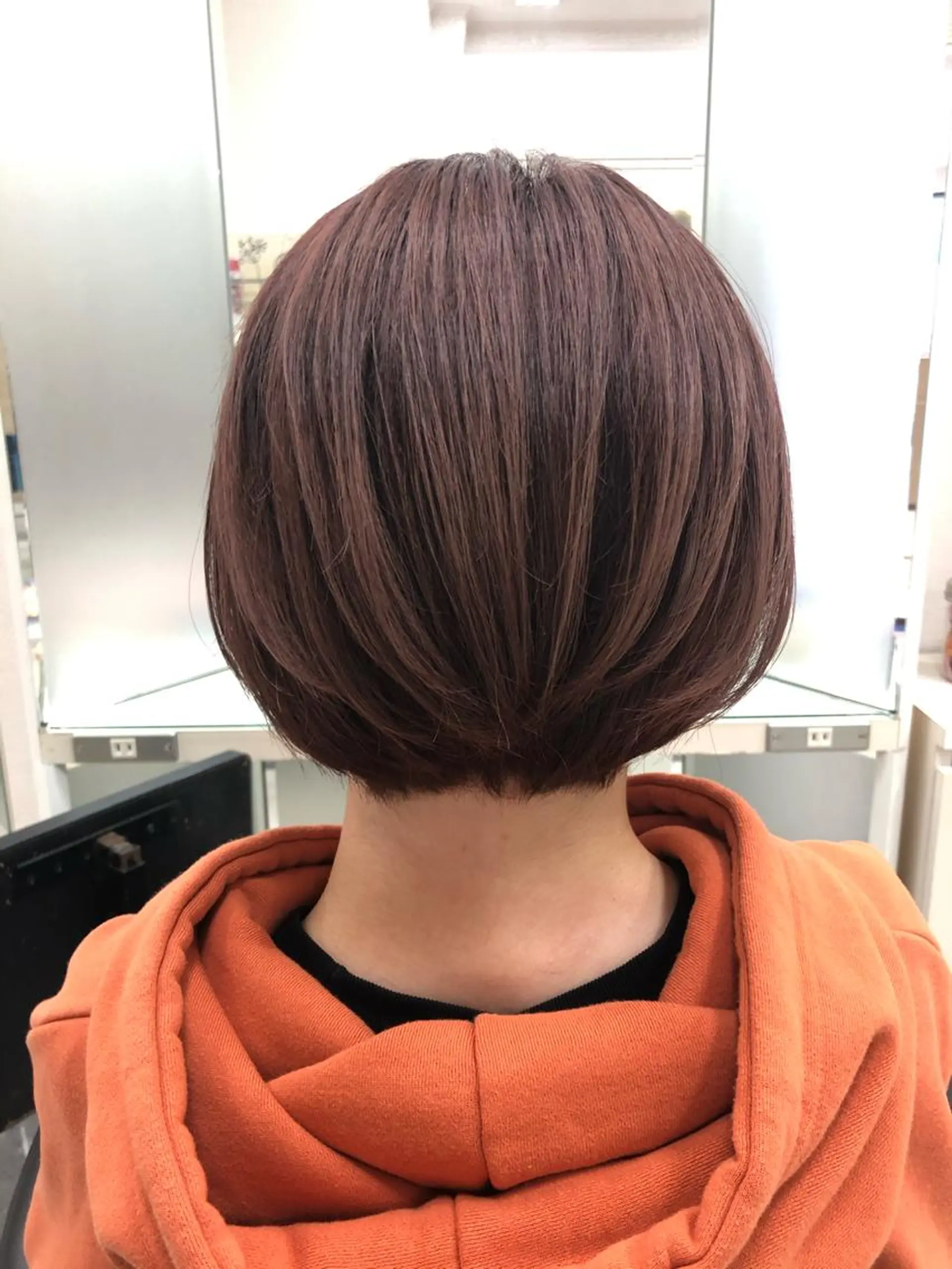 ショート カラー ベージュカラー ピンクカラー ピンクベージュ 渕向 克海のヘアスタイル