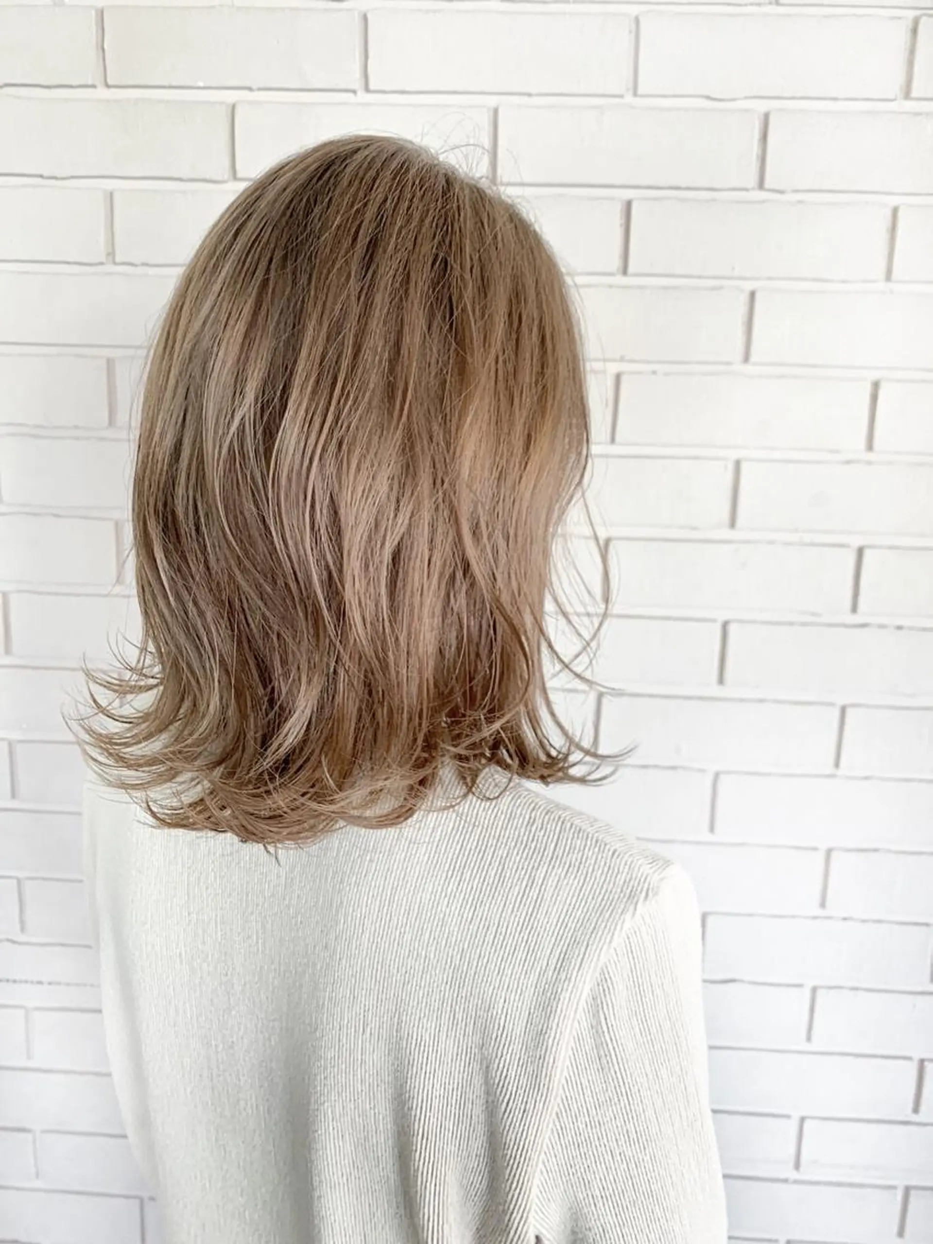 ミディアム カラー 杉村 未来のヘアスタイル