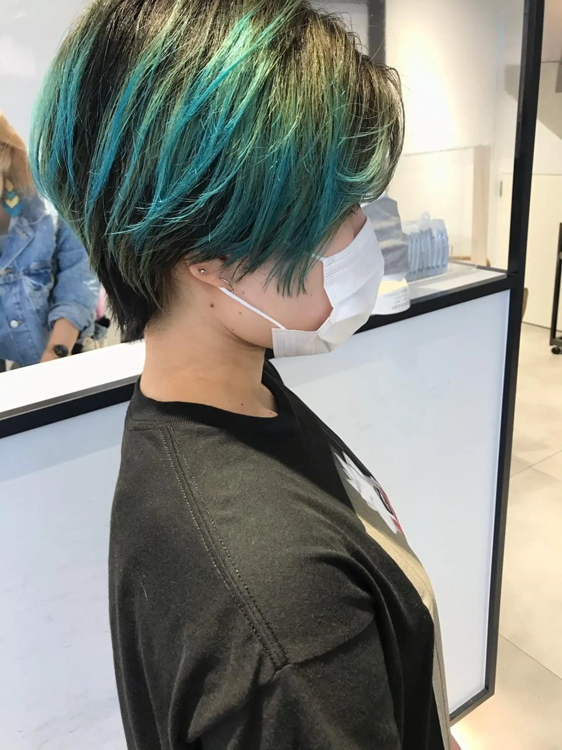 ショート カラー ヘアカラー 🇰🇷カルマパーマ kaito🇰🇷のヘアスタイル