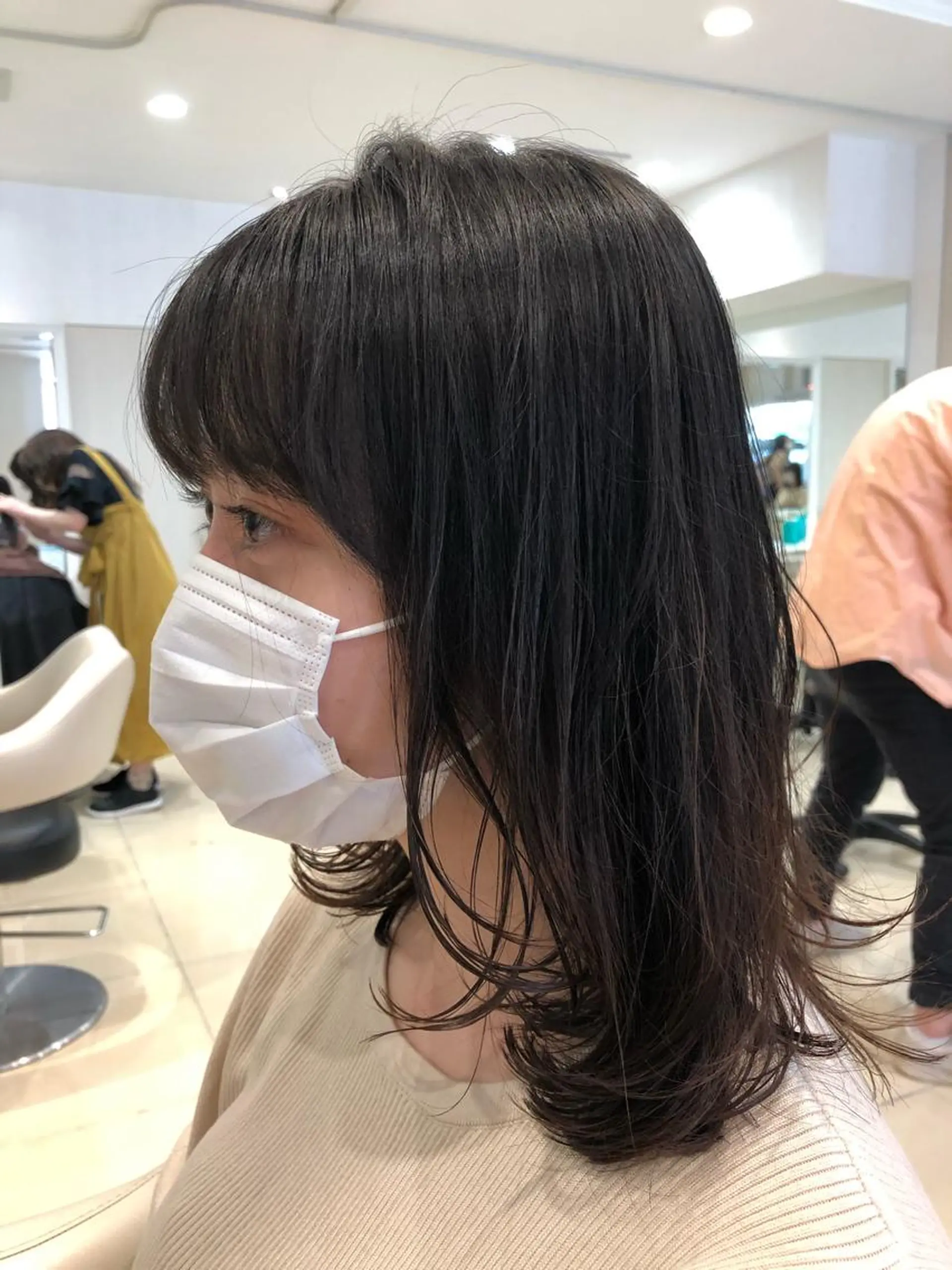 セミロング レイヤーカット カジサ ケイコのヘアスタイル