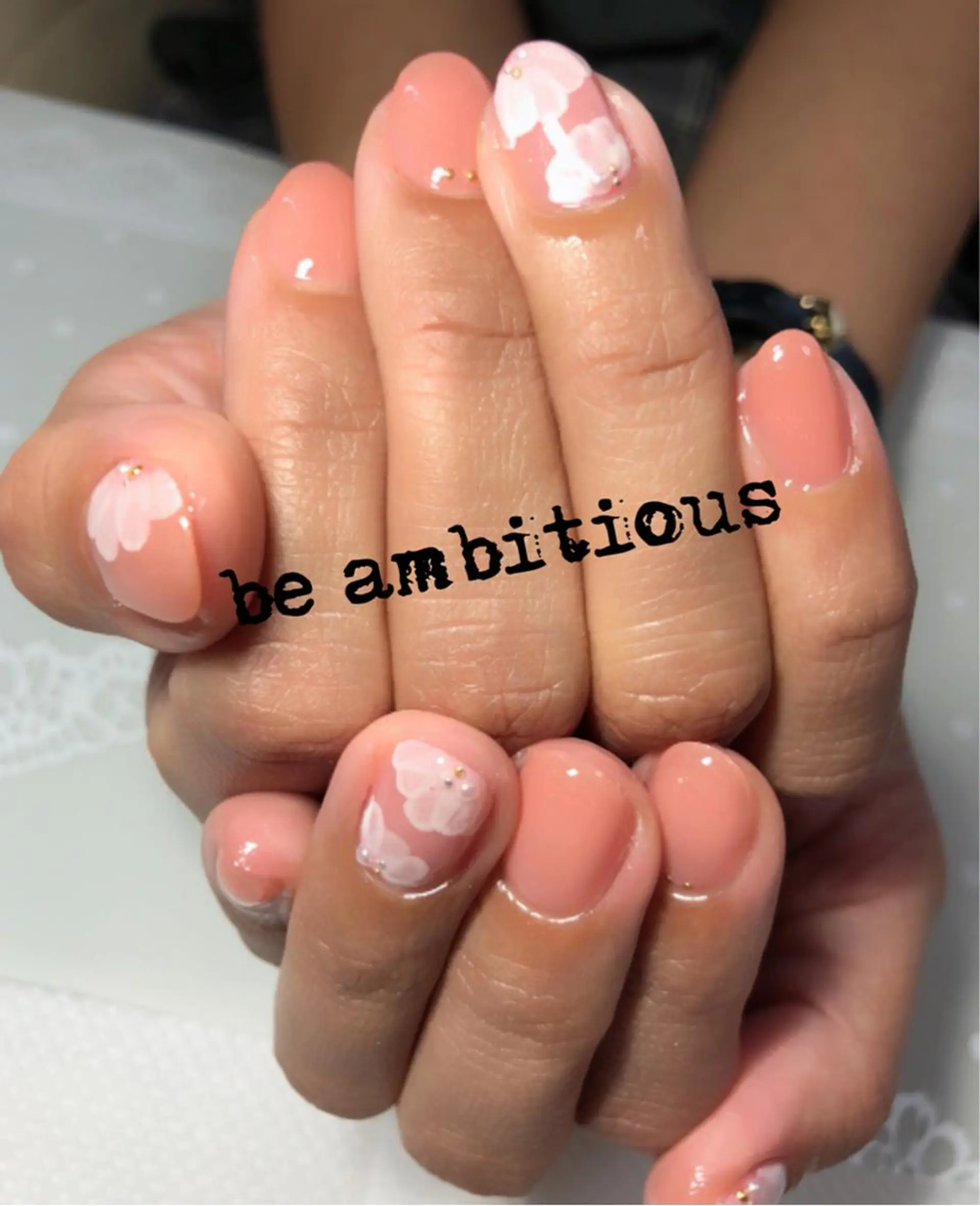 ネイル シンプルネイル EMIKOのネイルデザイン