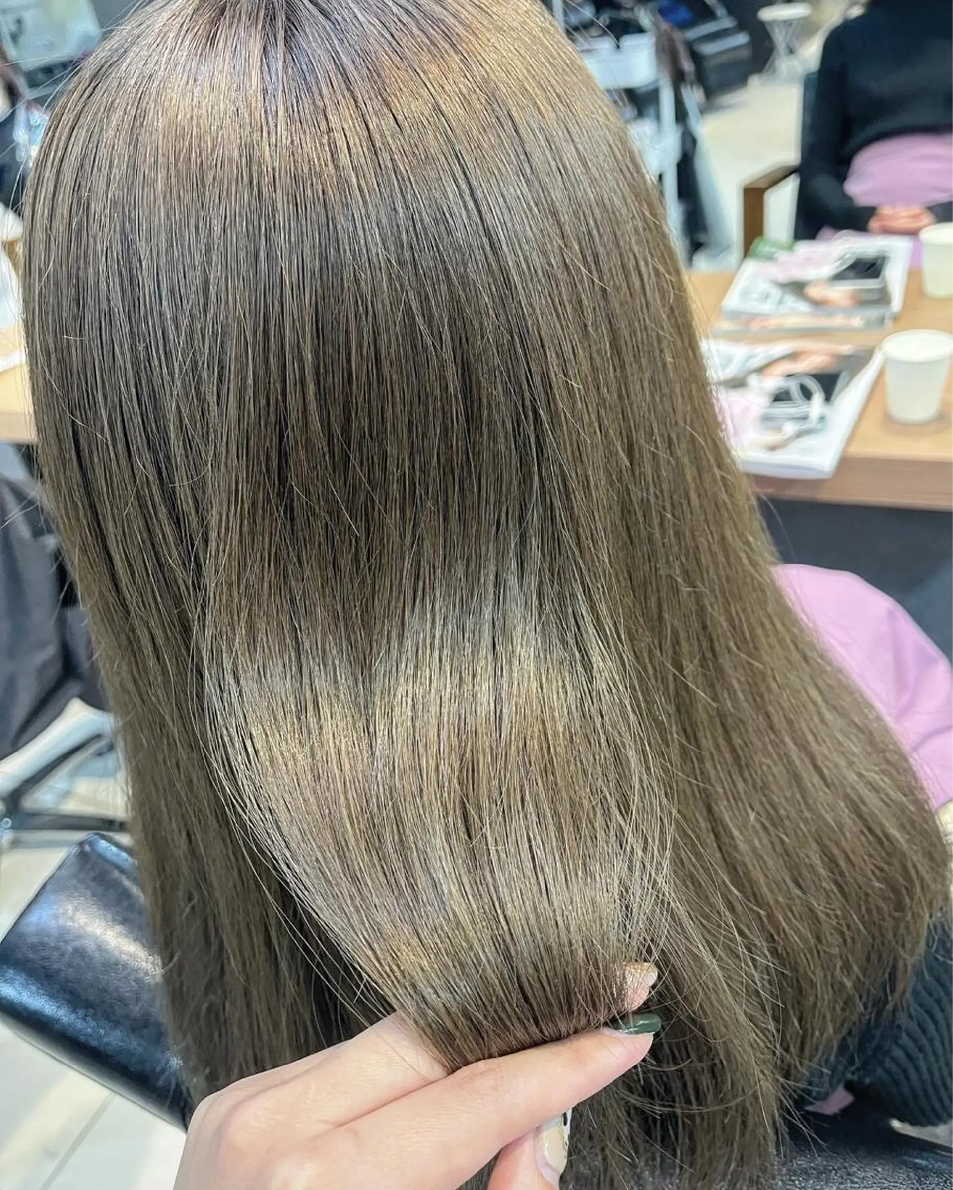ロング カラー ヘアアレンジ メンズ キッズ ネイル マツエク・マツパ ベージュカラー オリーブベージュ GO TODAY SHAiRE SALON所属・透明感カラー🤎 ゆりのヘアスタイル