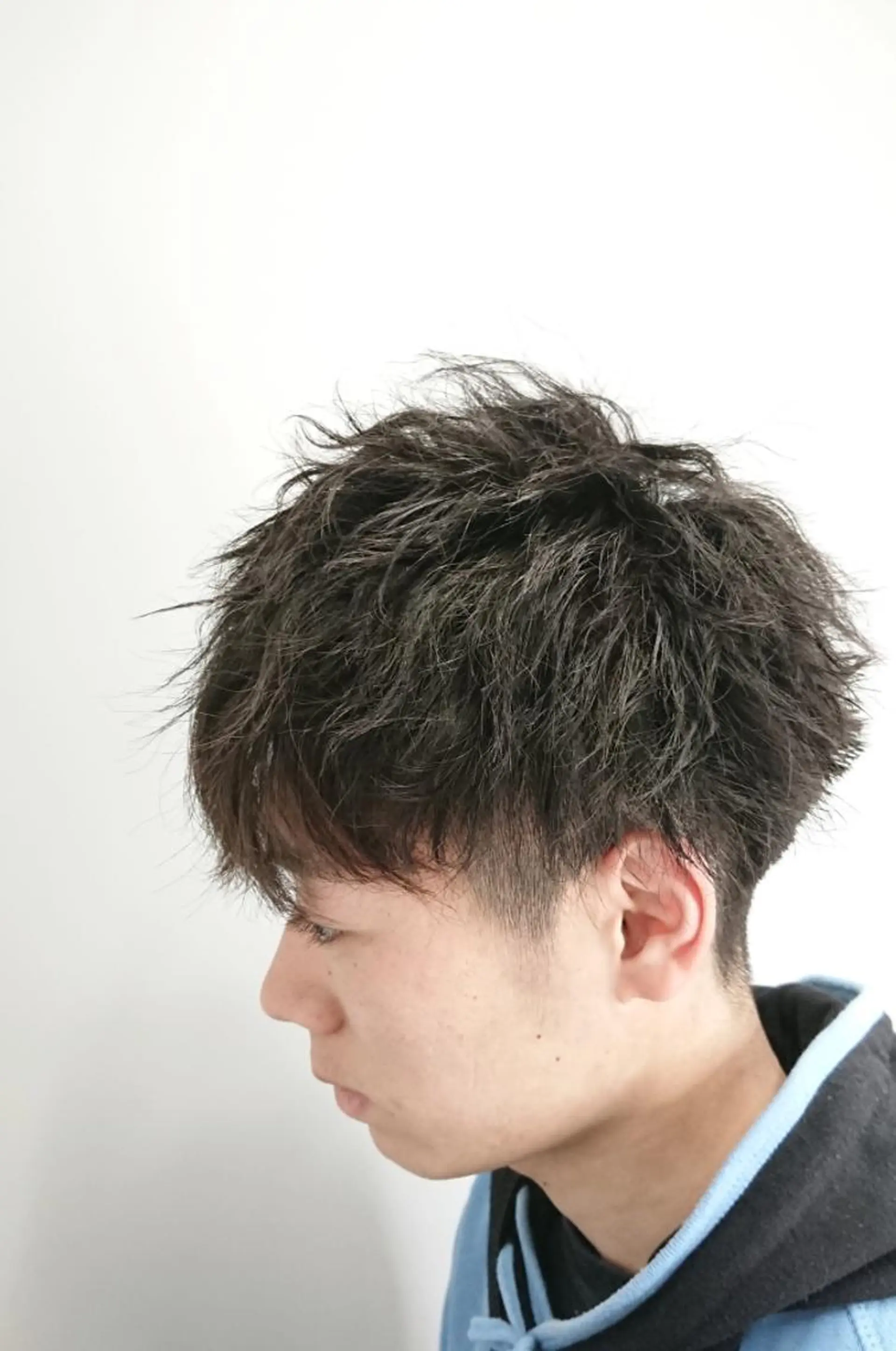 メンズ パーマ 透明感ハイトーン☆ 今津 佑太のヘアスタイル