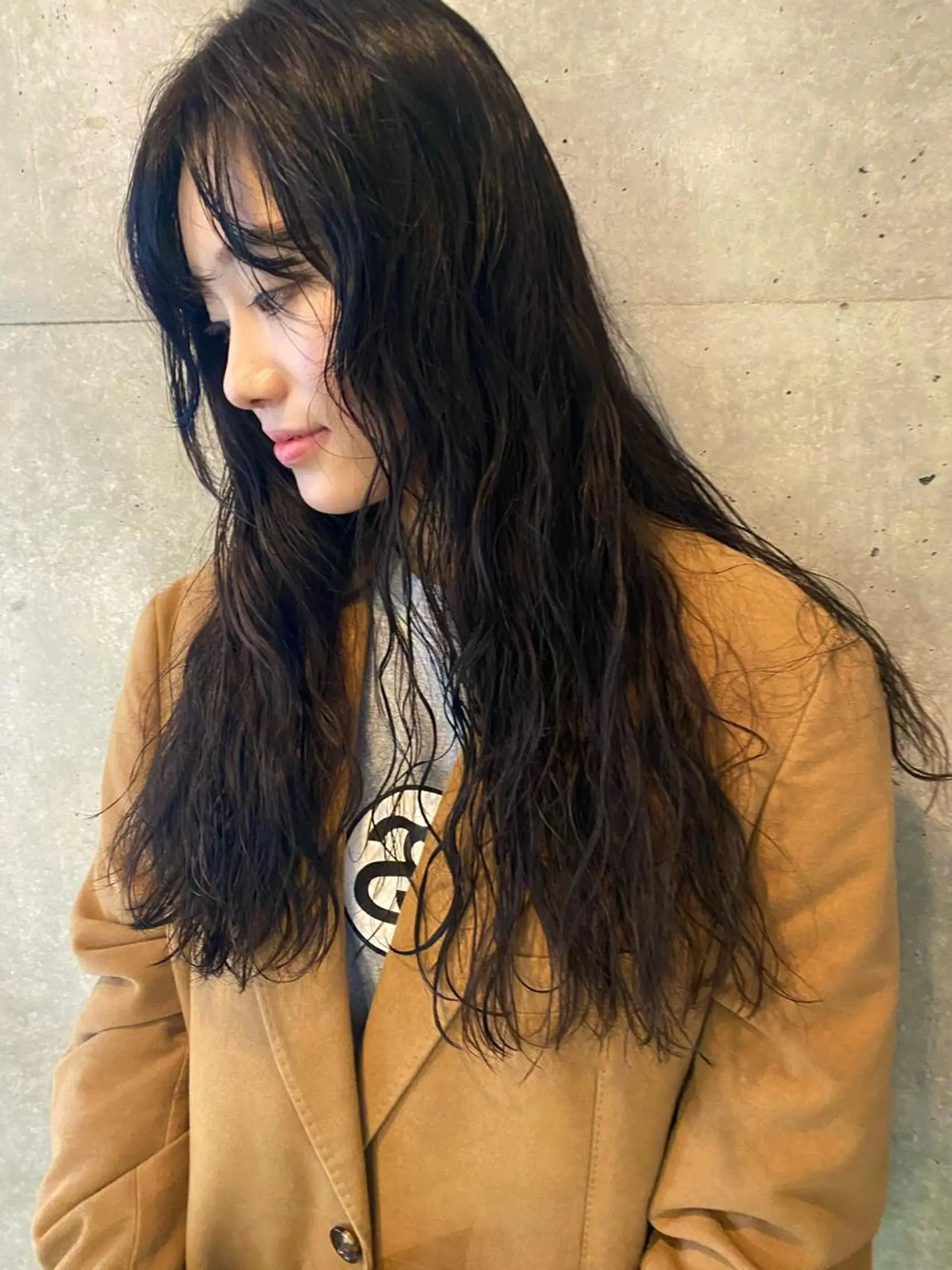 ロング カラー パーマ Yahiko ハイトーンのヘアスタイル