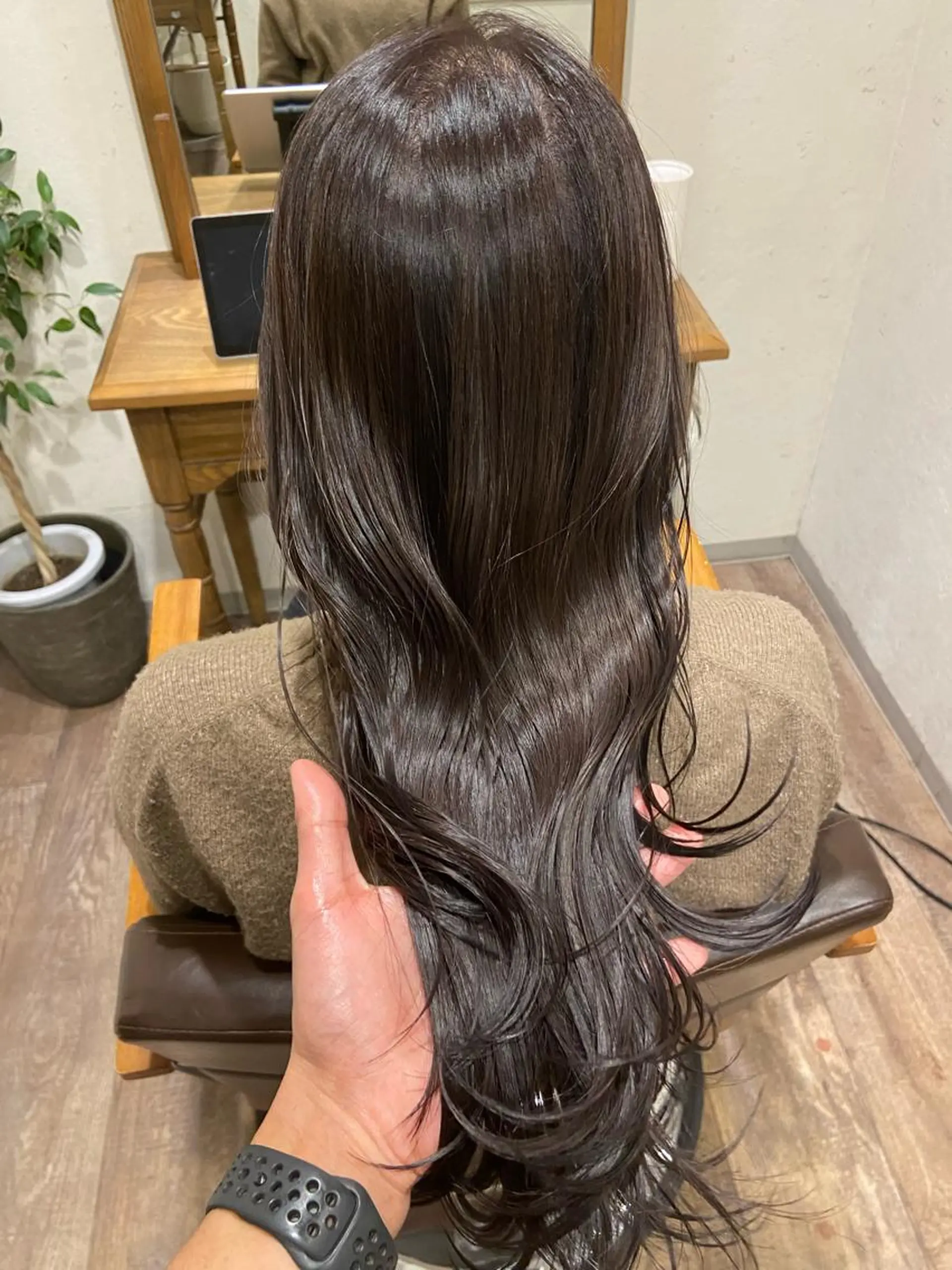 ミディアム アッシュ ヘアカラー FAAM大崎　入澤 裕也のヘアスタイル