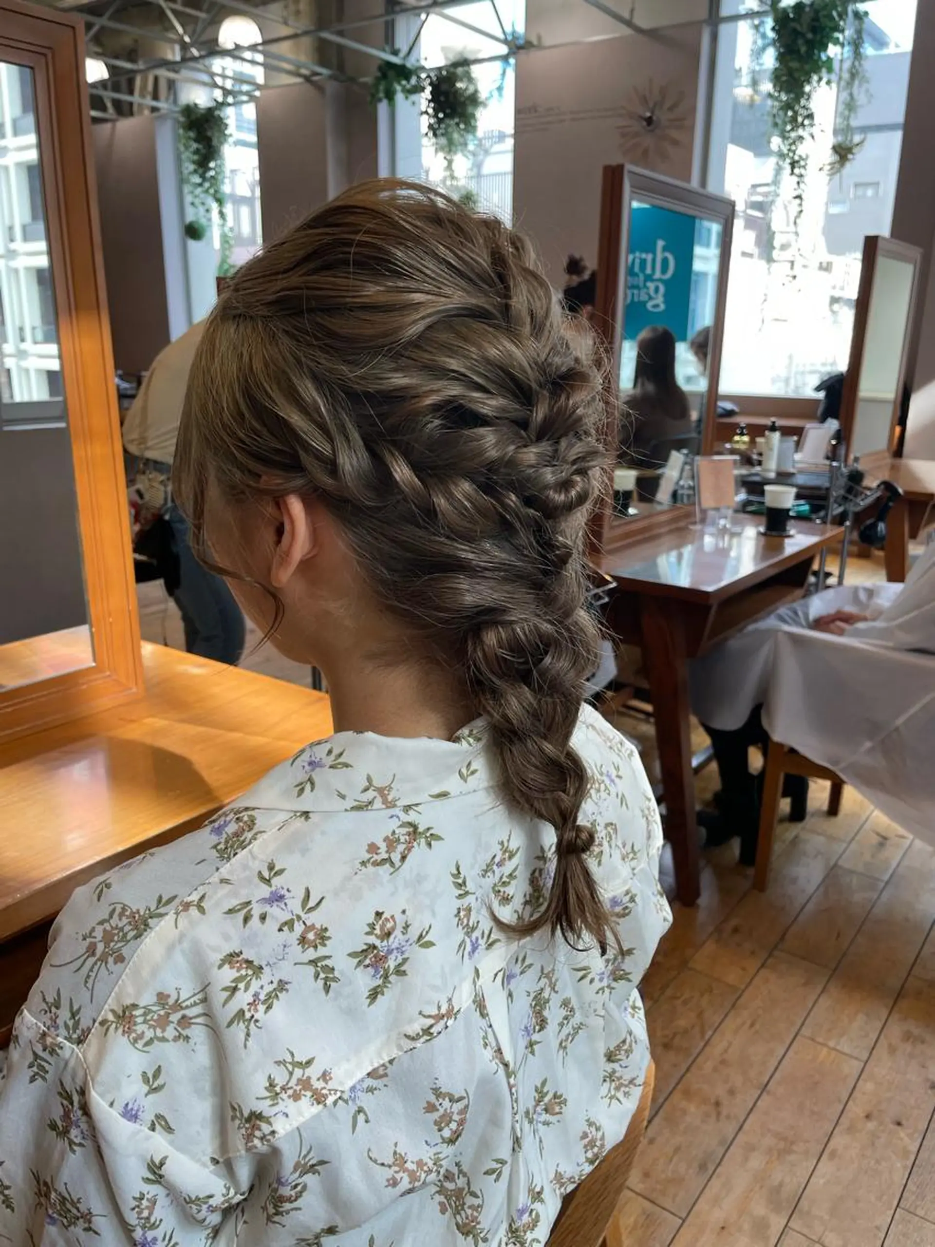 ロング ヘアセット 為近日向子🐥暖色 💘顔周りカット🌈のヘアスタイル