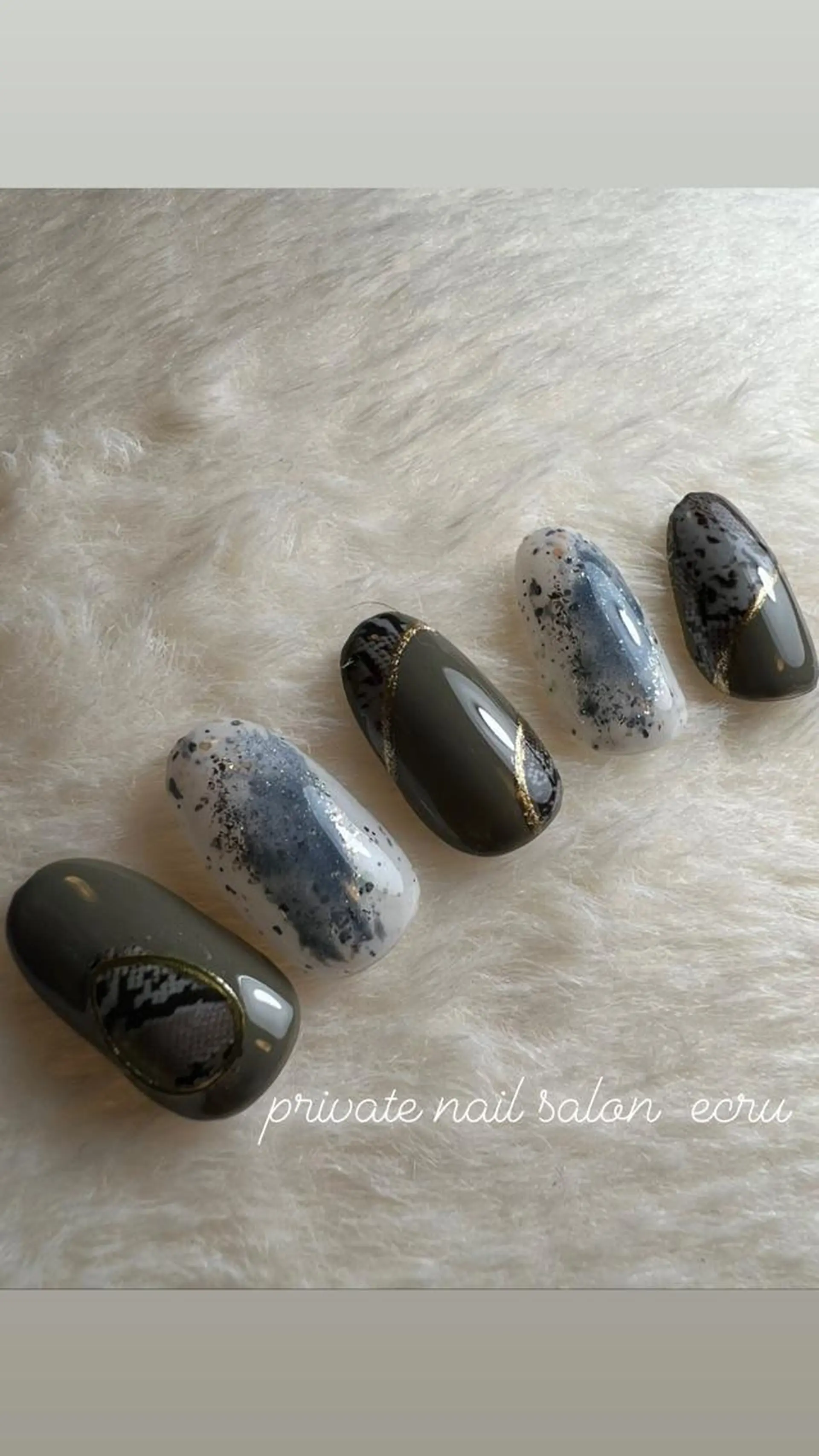 ネイル ecru エクリュのネイルデザイン