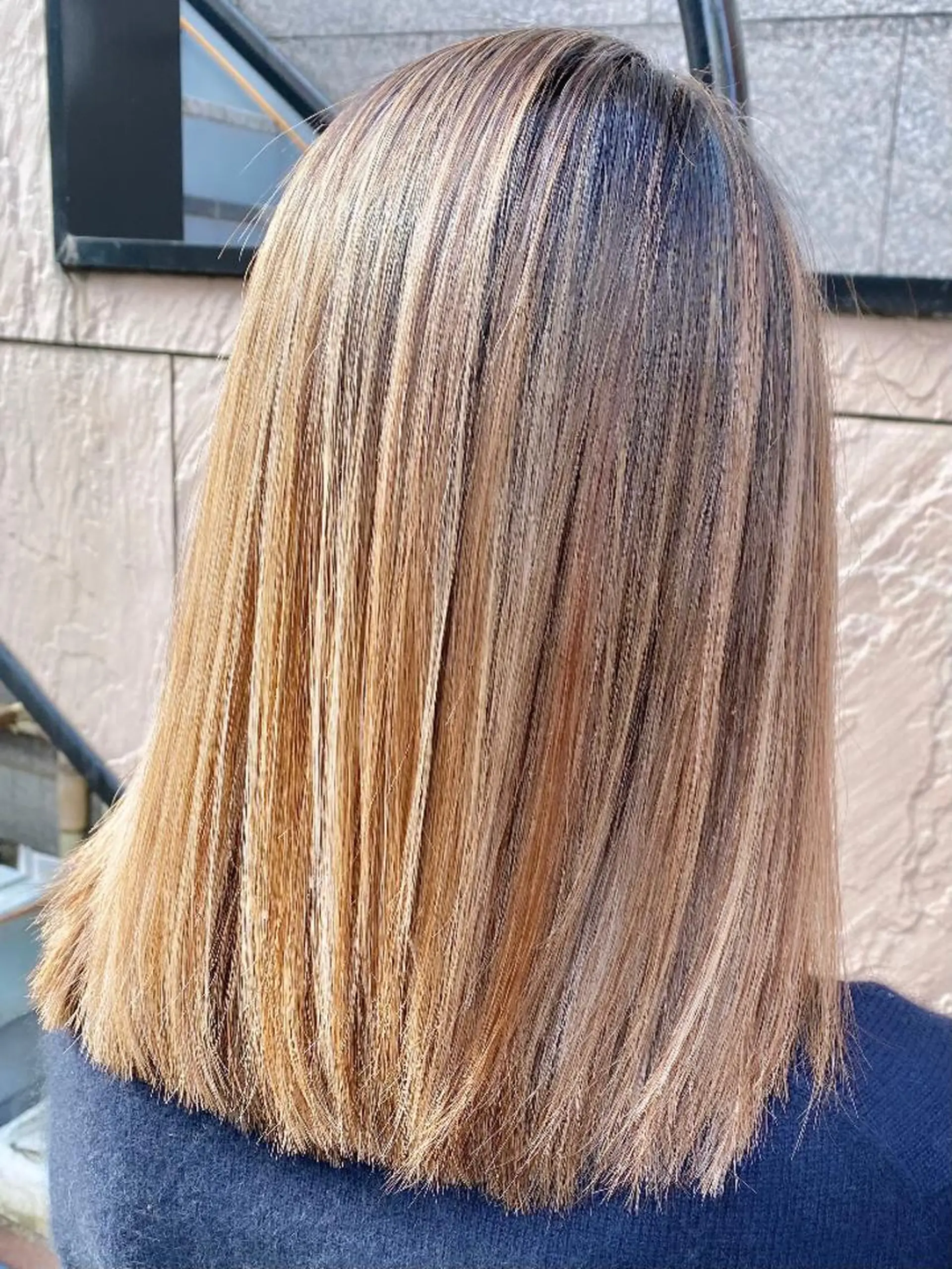 セミロング カラー 女性目線でつくる ショートayakaのヘアスタイル