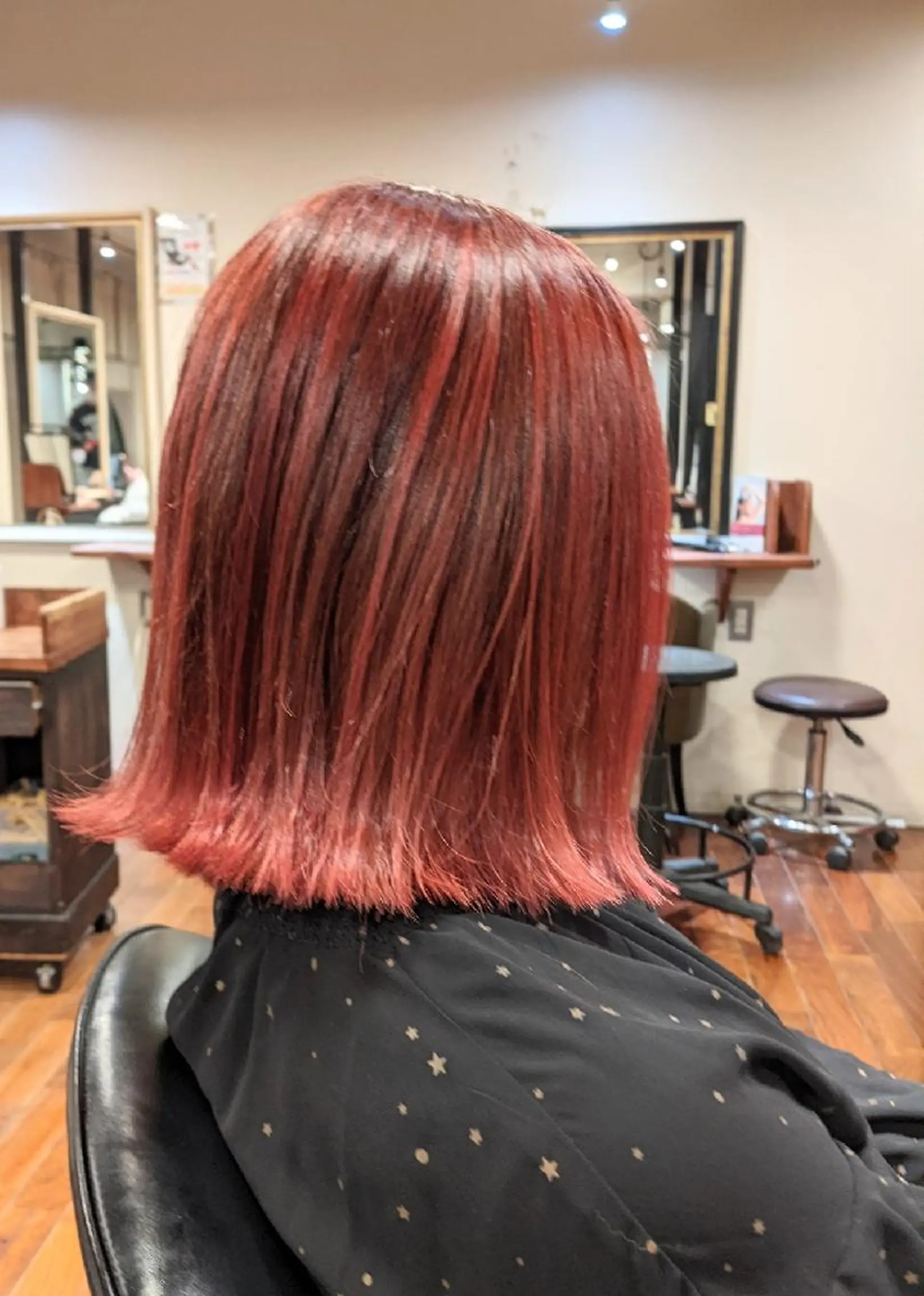 ミディアム カラー ブリーチ レッドカラー Ruheplatz所属・HIKARI＠ Ruheplatzのヘアスタイル