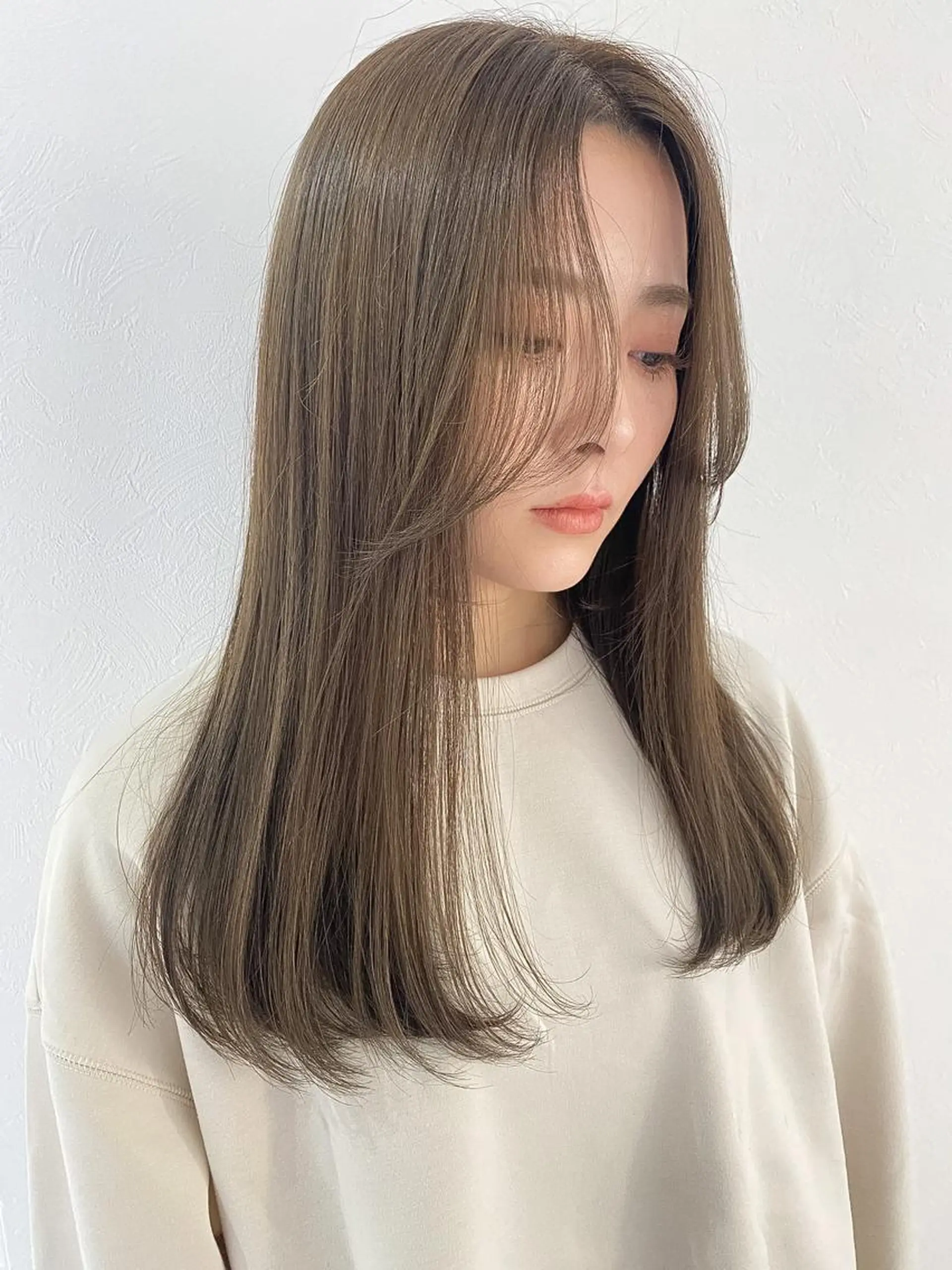 ロング カラー ブリーチ 顔まわりカラー特化 赤津百合絵のヘアスタイル