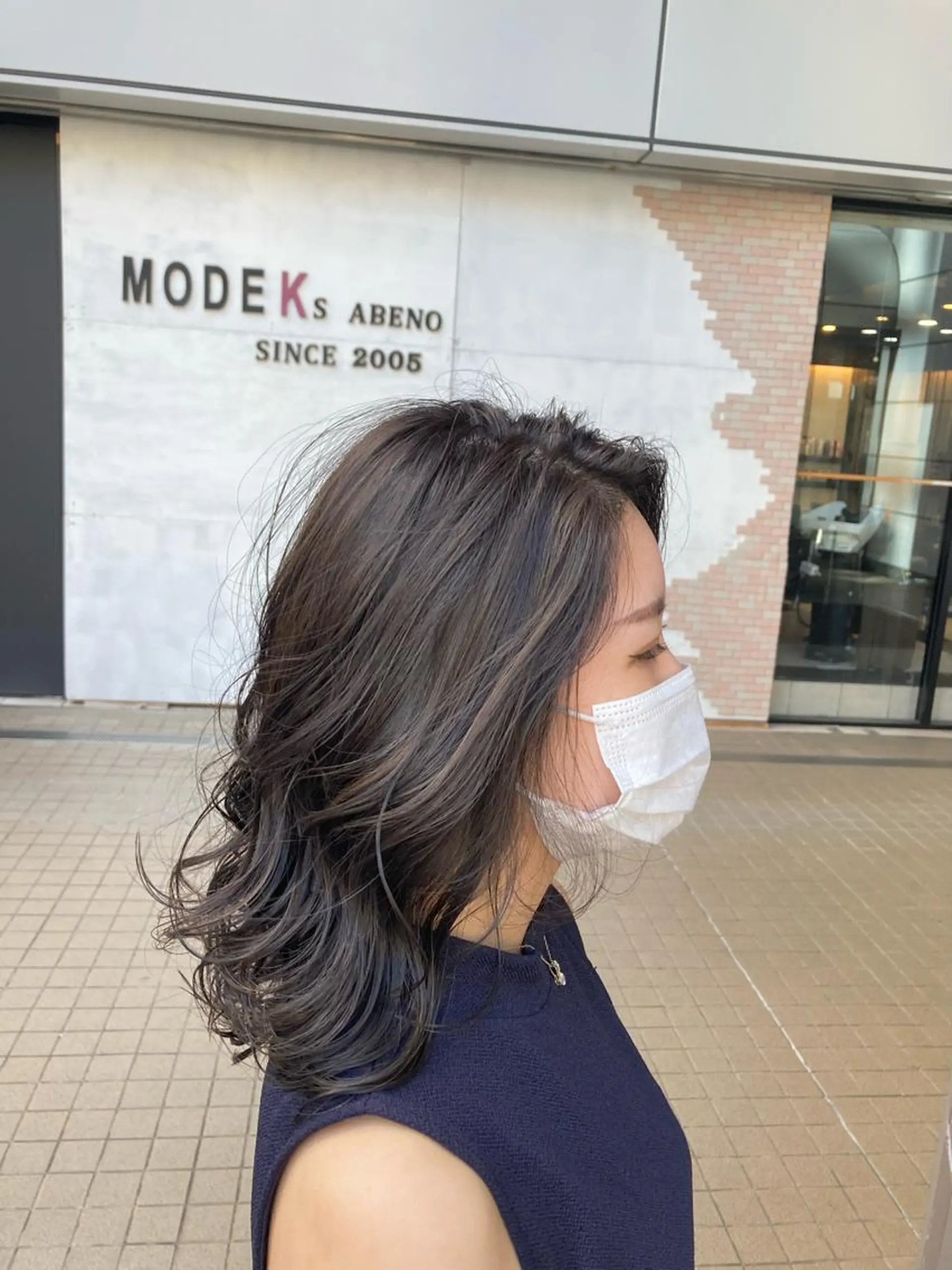 ミディアム カラー ハイライトカラー ハイライト カット ヘアカラー トリートメント SHAFT Ieiriのヘアスタイル