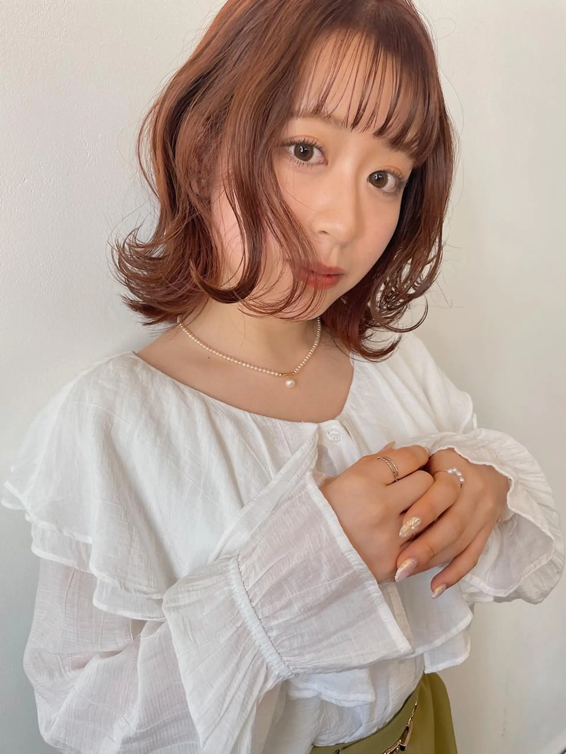 ミディアム カラー ベージュカラー カシス オレンジ ピンクカラー h a k u 大倉 卓人のヘアスタイル