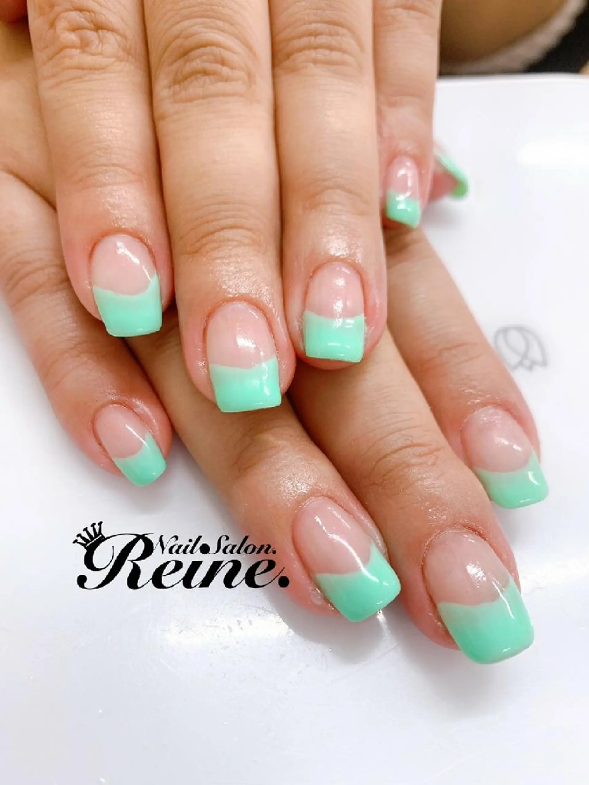 ネイル フレンチネイル グリーン Nailsalon Reine所属・玉栄 伶奈のネイルデザイン