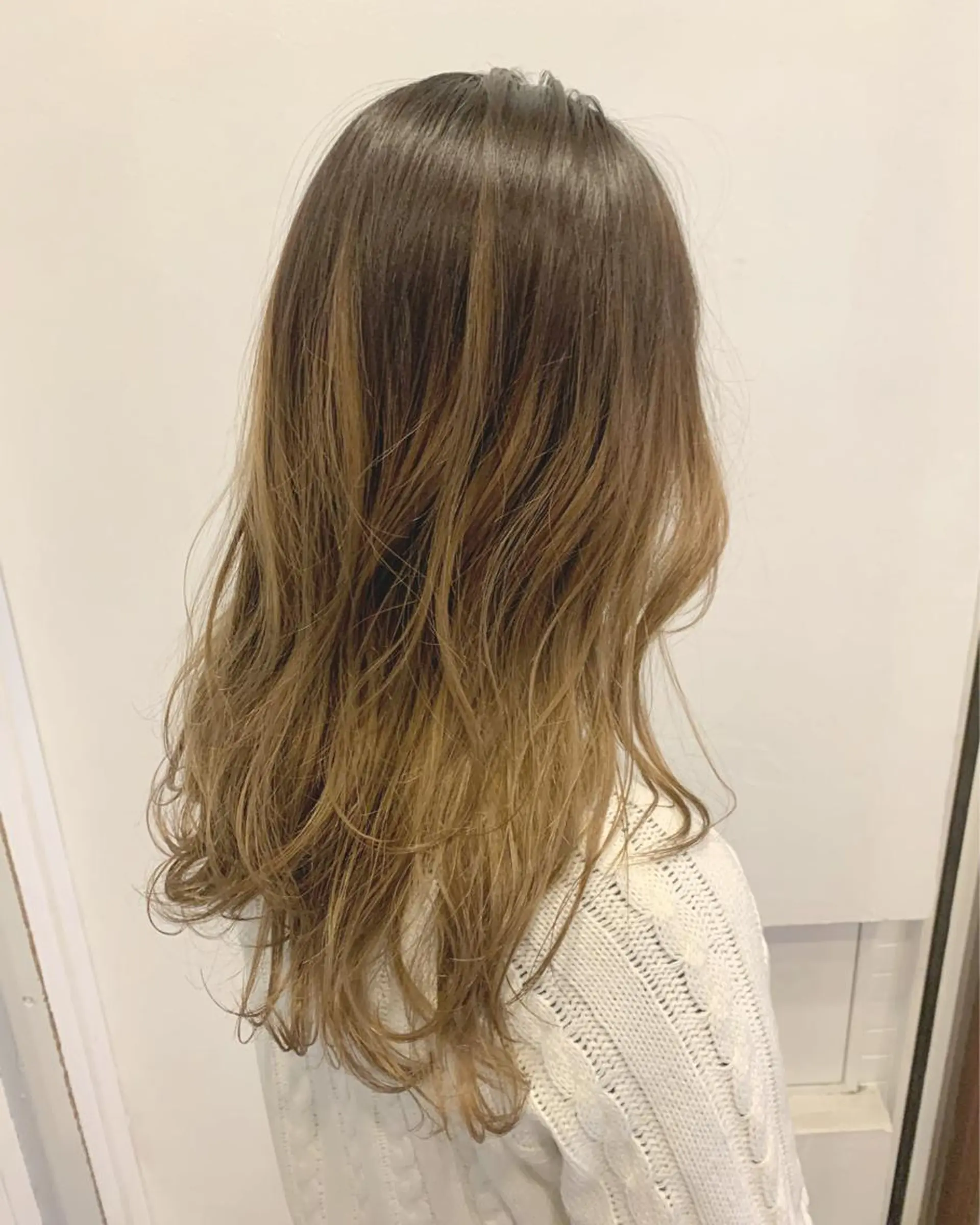 ロング 【店長】インナー指名 No.1戸塚優思のヘアスタイル