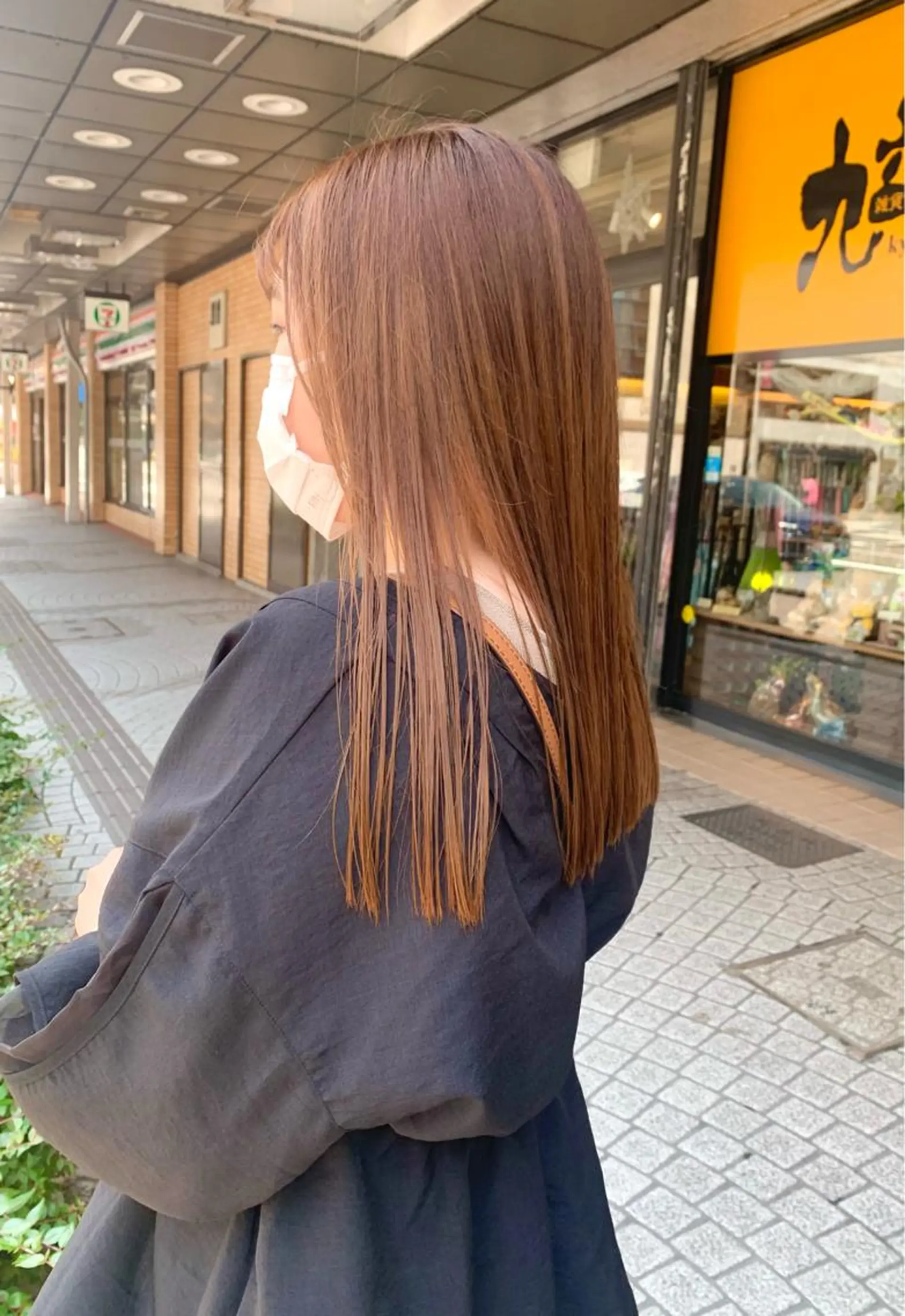 セミロング みなもと ちはるのヘアスタイル