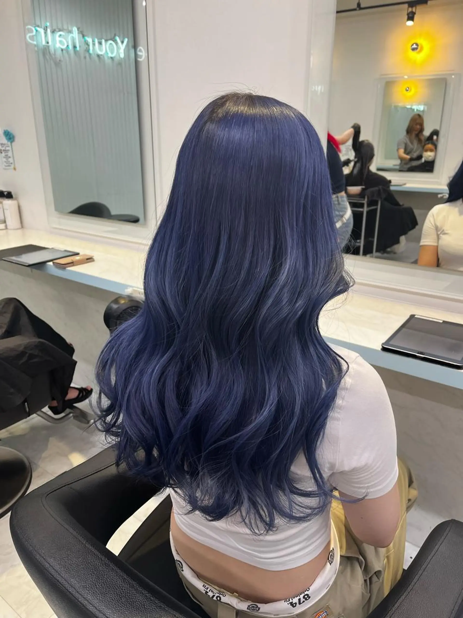 セミロング カラー ヘアカラー トリートメント ブリーチカラー 🩵MIZUKIのヘアスタイル