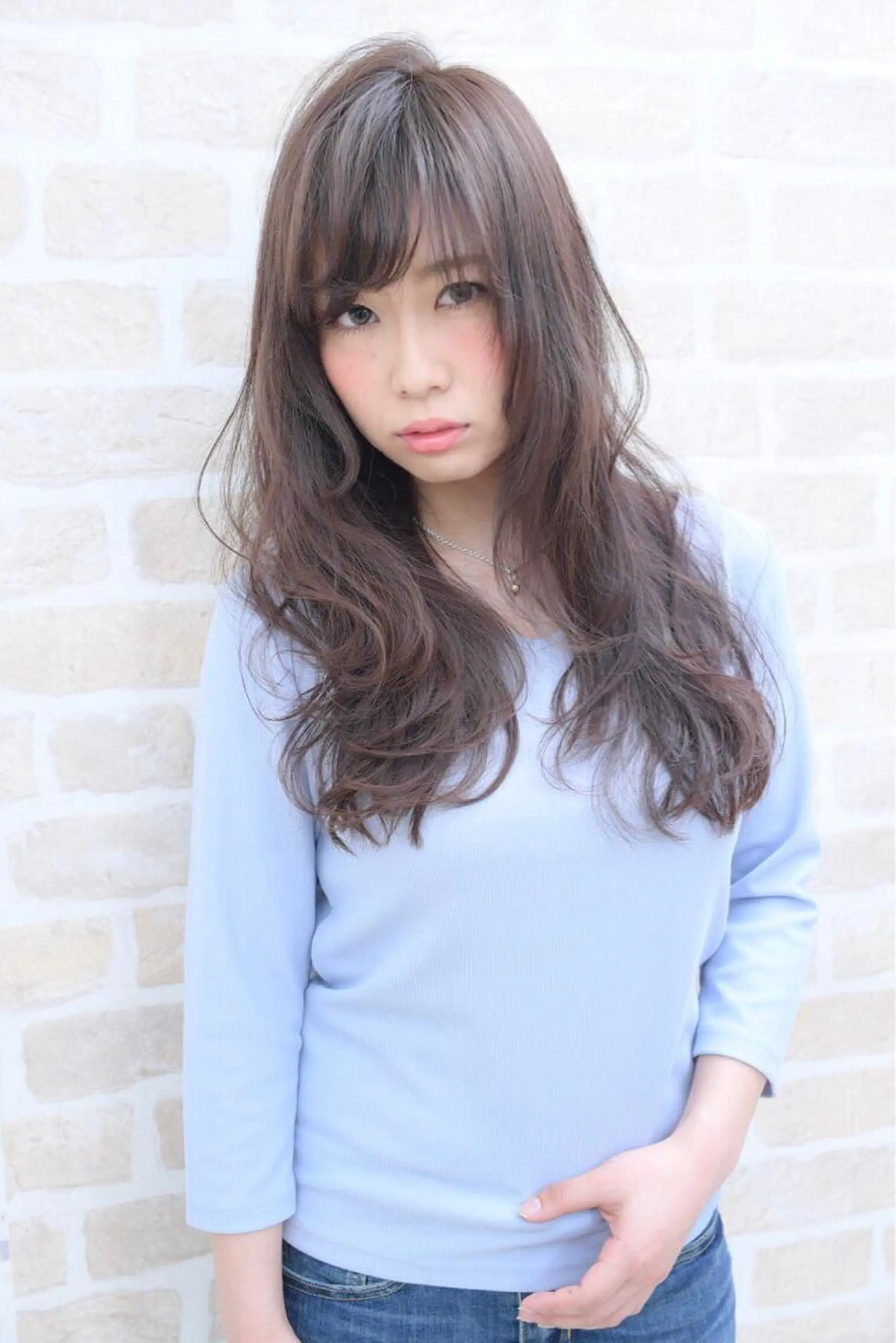 ロング 伊藤 裕貴のヘアスタイル