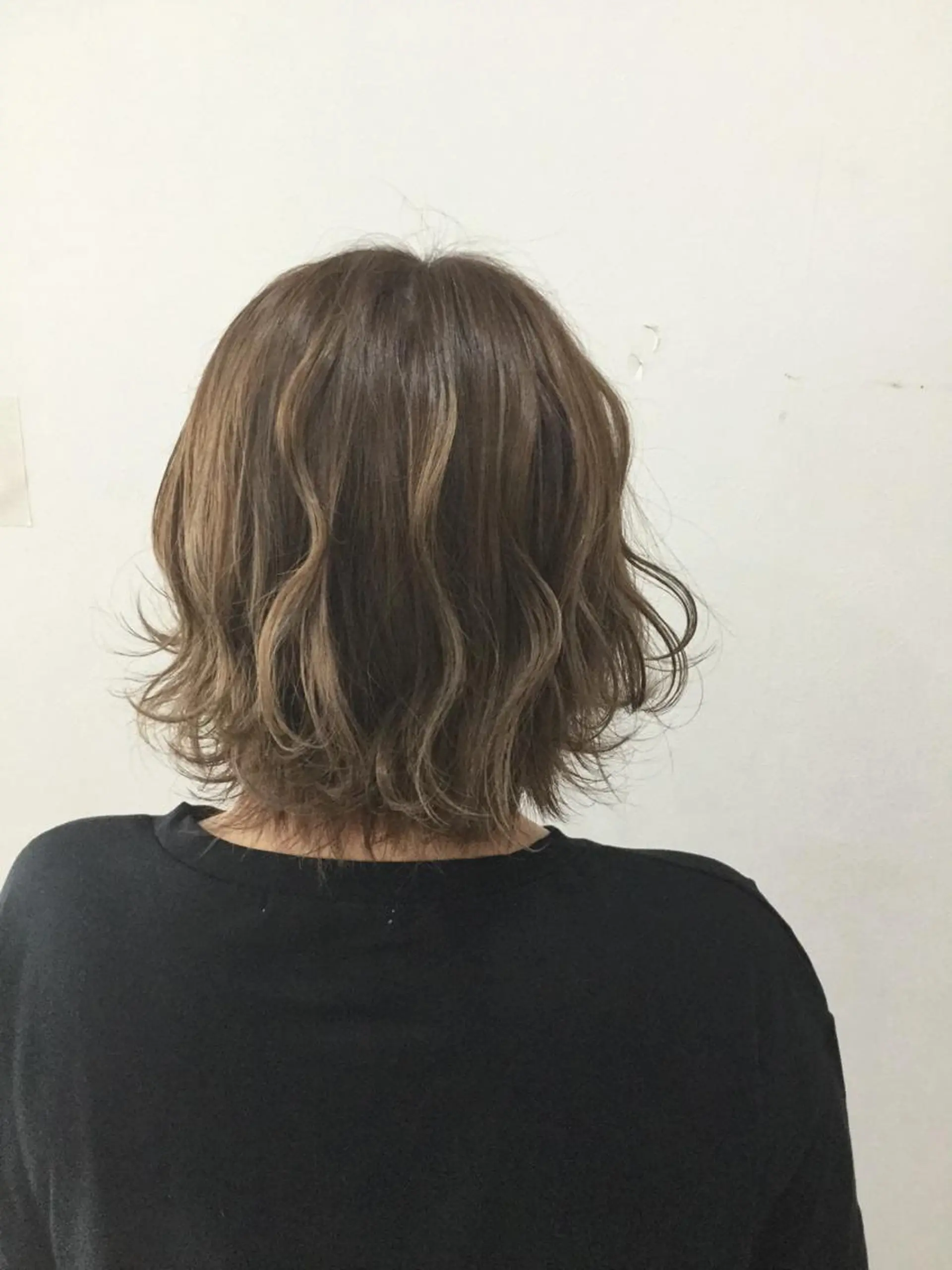 ショート ヘアアレンジ 脱白髪染め美容師 竹内涼乃のヘアスタイル