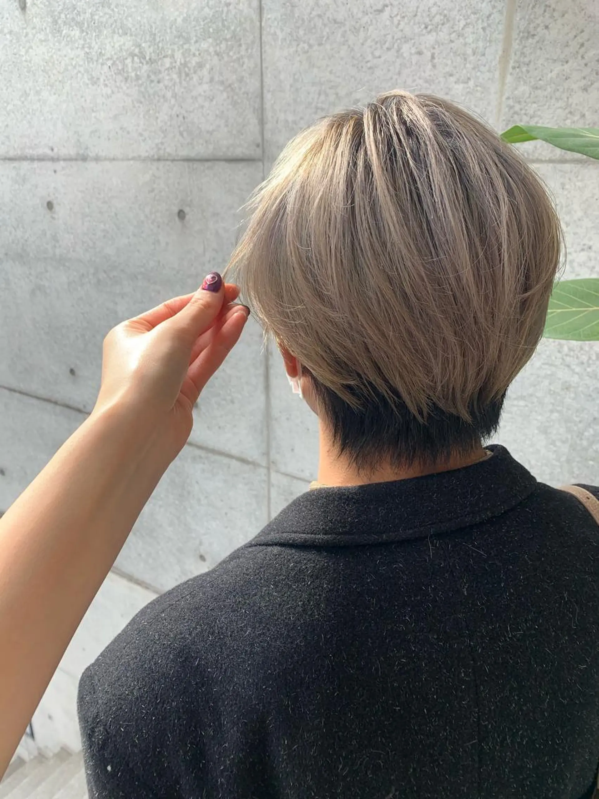 カラー メンズ メンズブリーチ ブリーチ シルバー ホワイトシルバー kimika🥑 メンズ/髪質改善のヘアスタイル