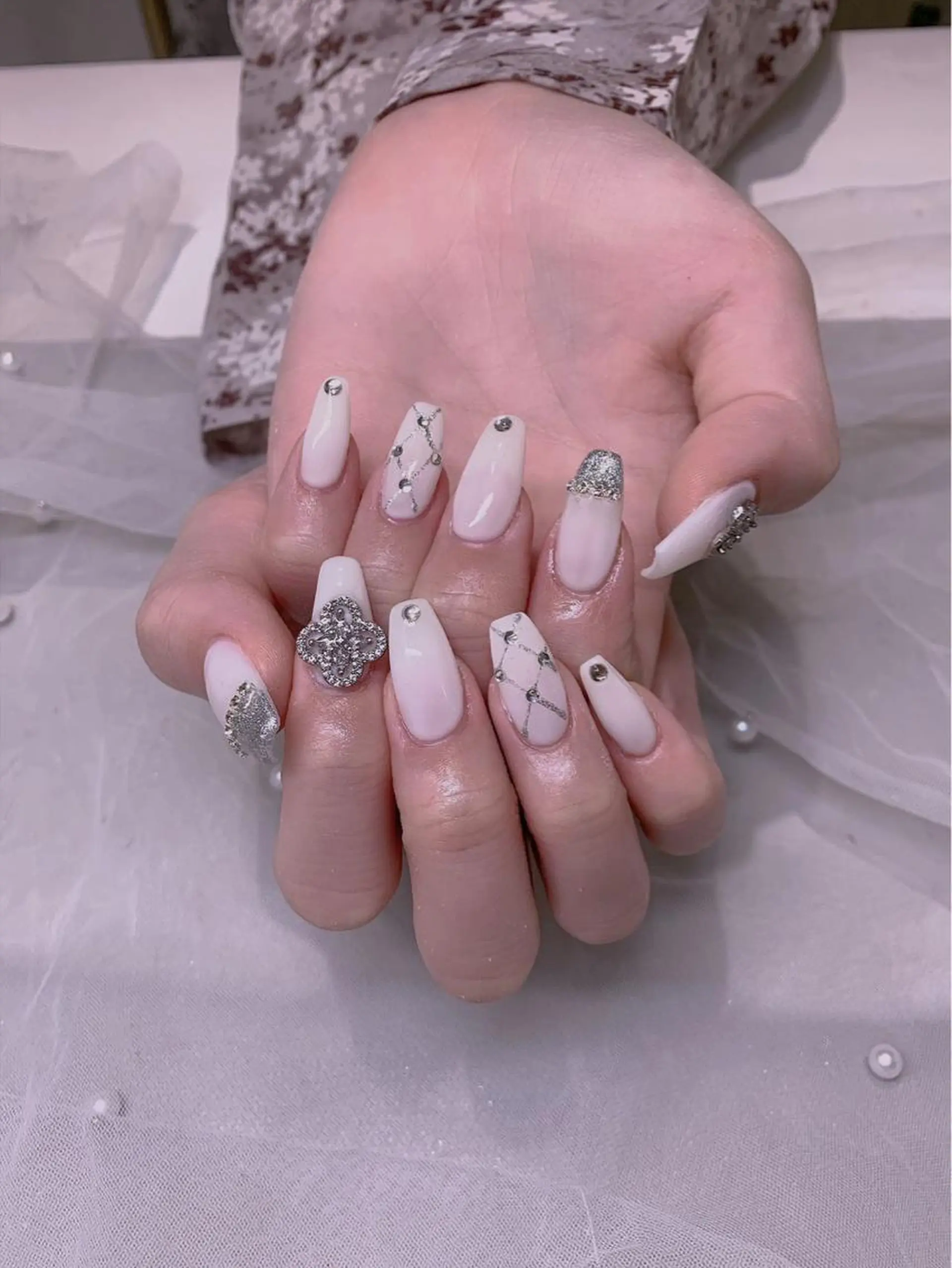 ネイル 美爪パラジェル導入店 Sunnilyのネイルデザイン