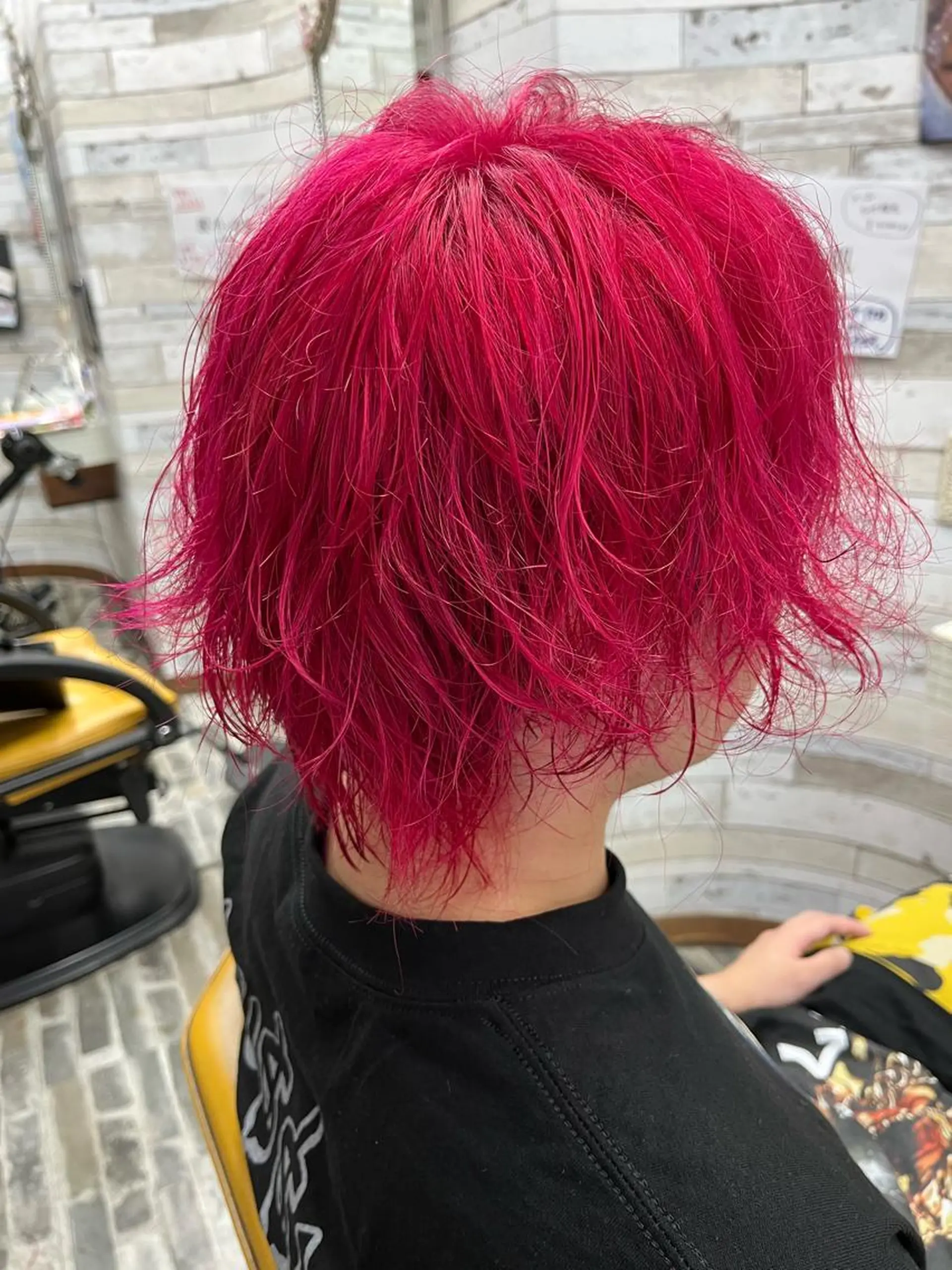 カラー メンズ メンズブリーチ ブリーチ ピンクカラー カット ヘアカラー トリートメント 美容室スージーズ所属・大坪 拓斗のヘアスタイル