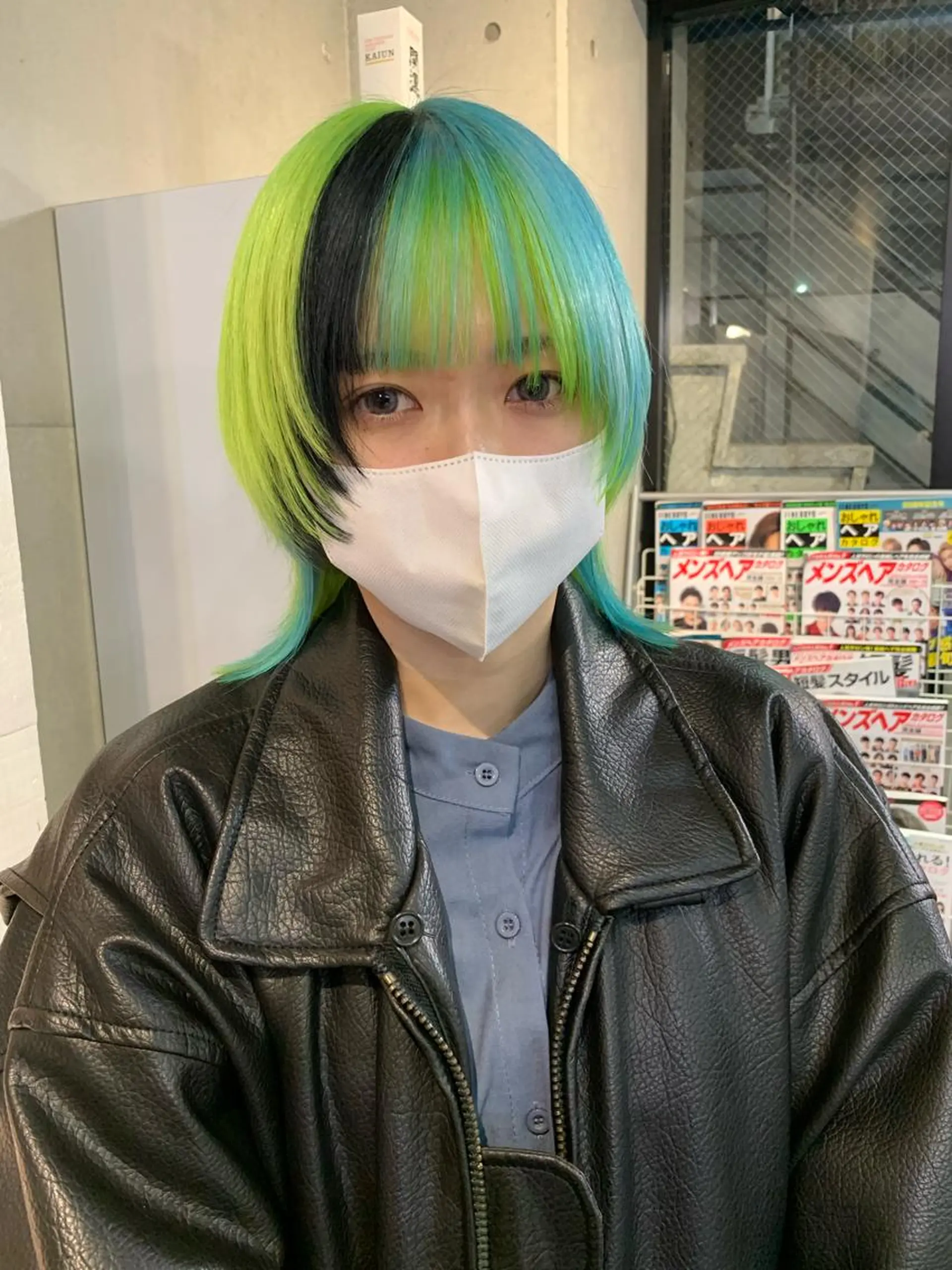 ショート カラー ウルフカット カット ヘアカラー ヘアセット 中性ウルフカット ケアブリーチ/ケイトのヘアスタイル