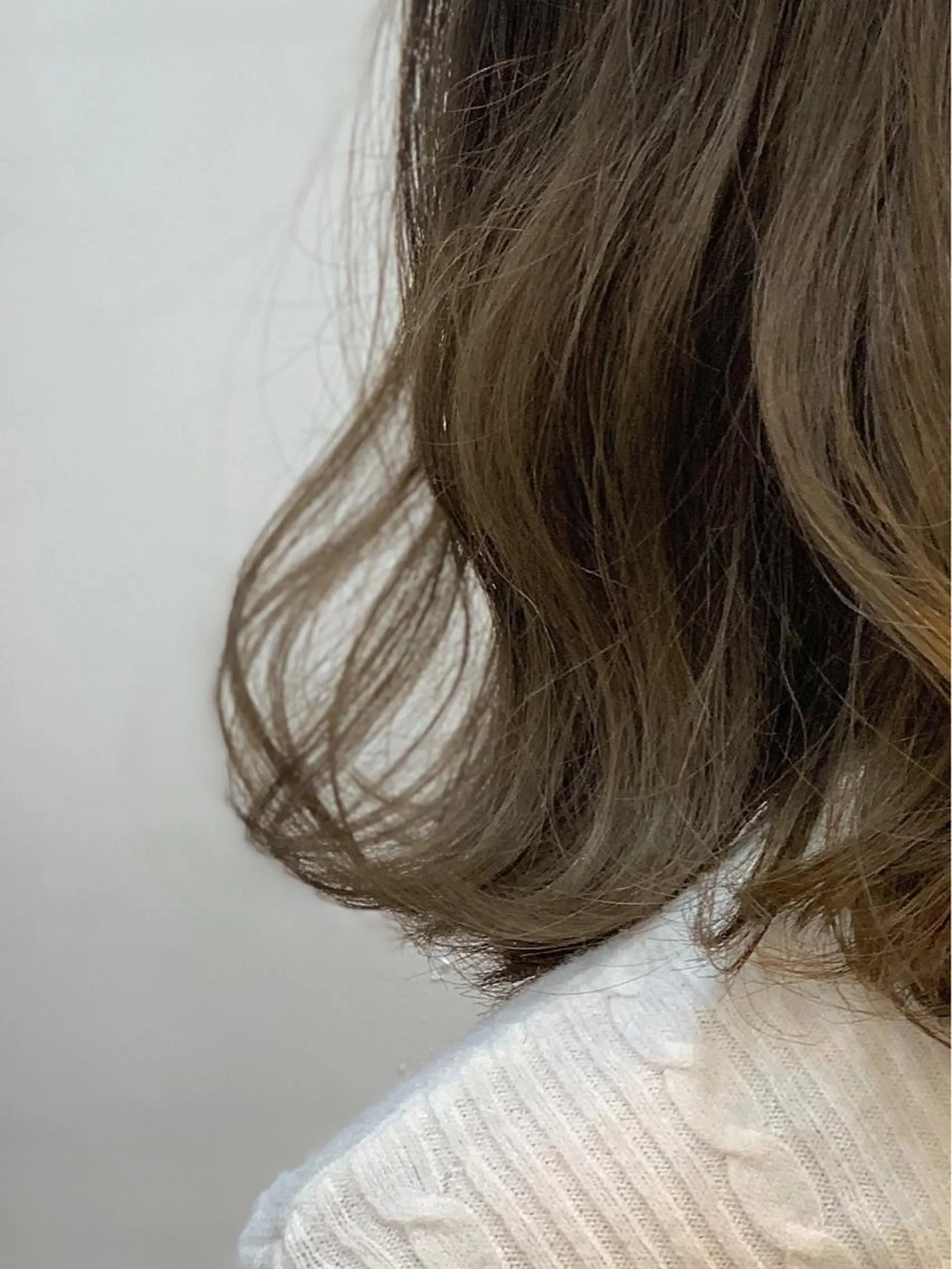 ミディアム カラー グレージュ Sana / 韓国ヘア / カラーのヘアスタイル