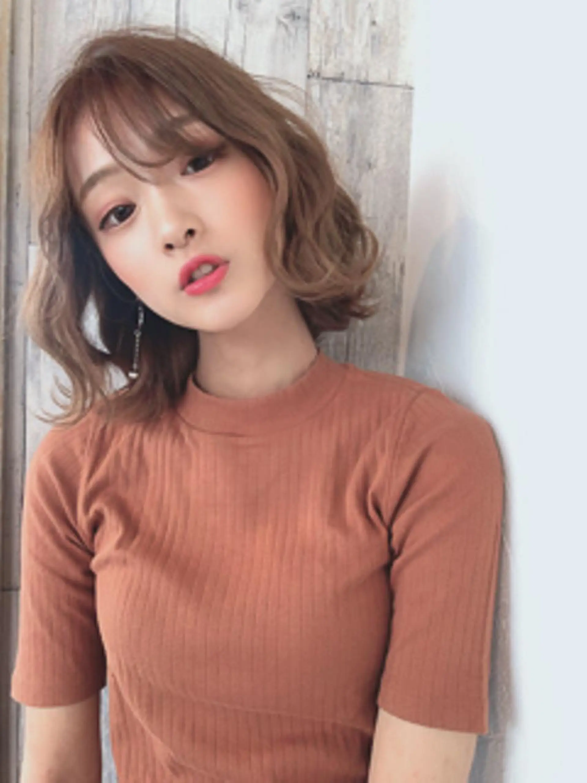 カラー バレイヤージュ ブリーチ ケアブリーチ ダブルカラー イヤリングカラー Helena EZGのヘアスタイル