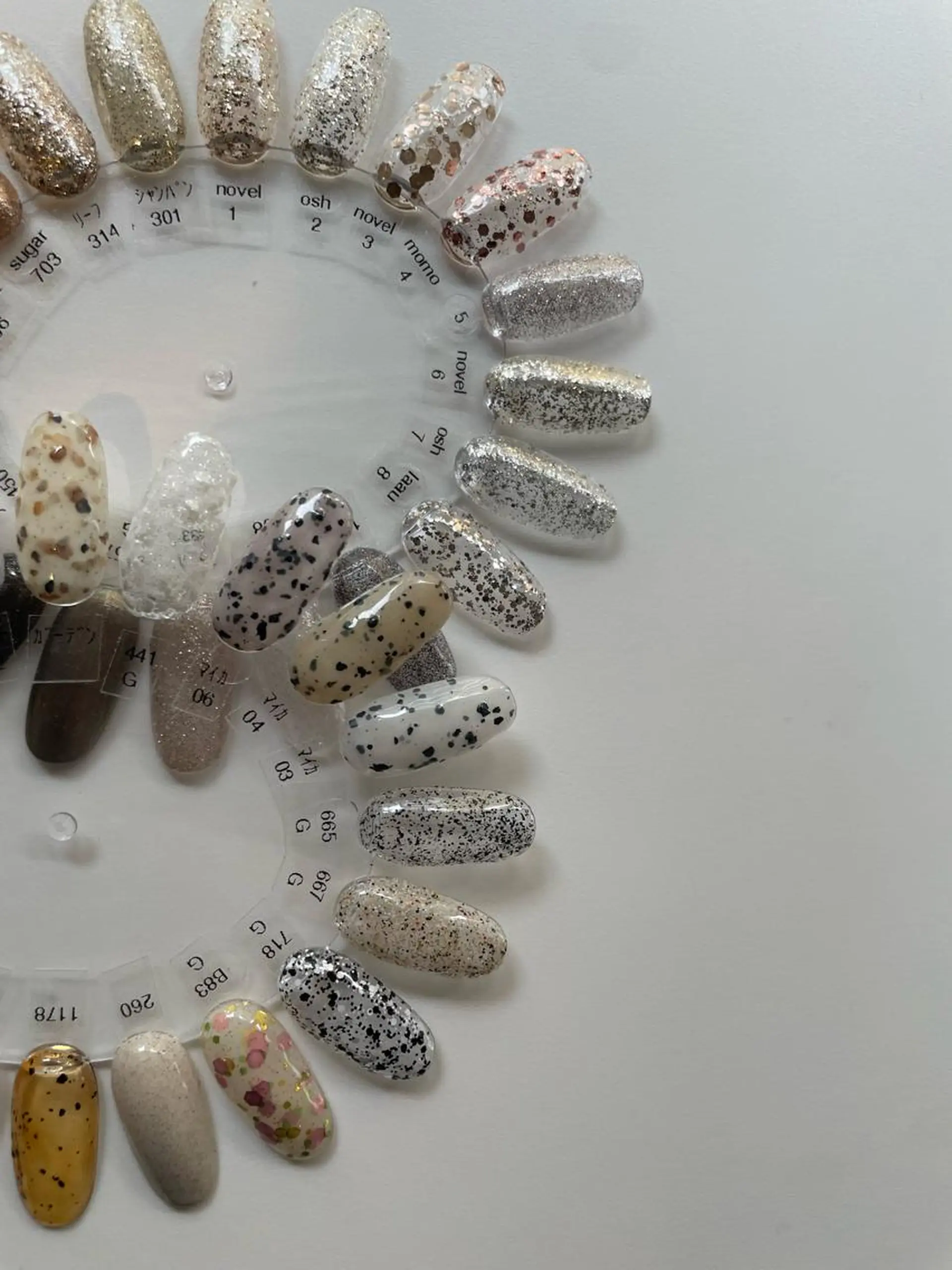 ネイル ラメ(グリッター) ネイルサロンéclat所属・eclat エクラのネイルデザイン