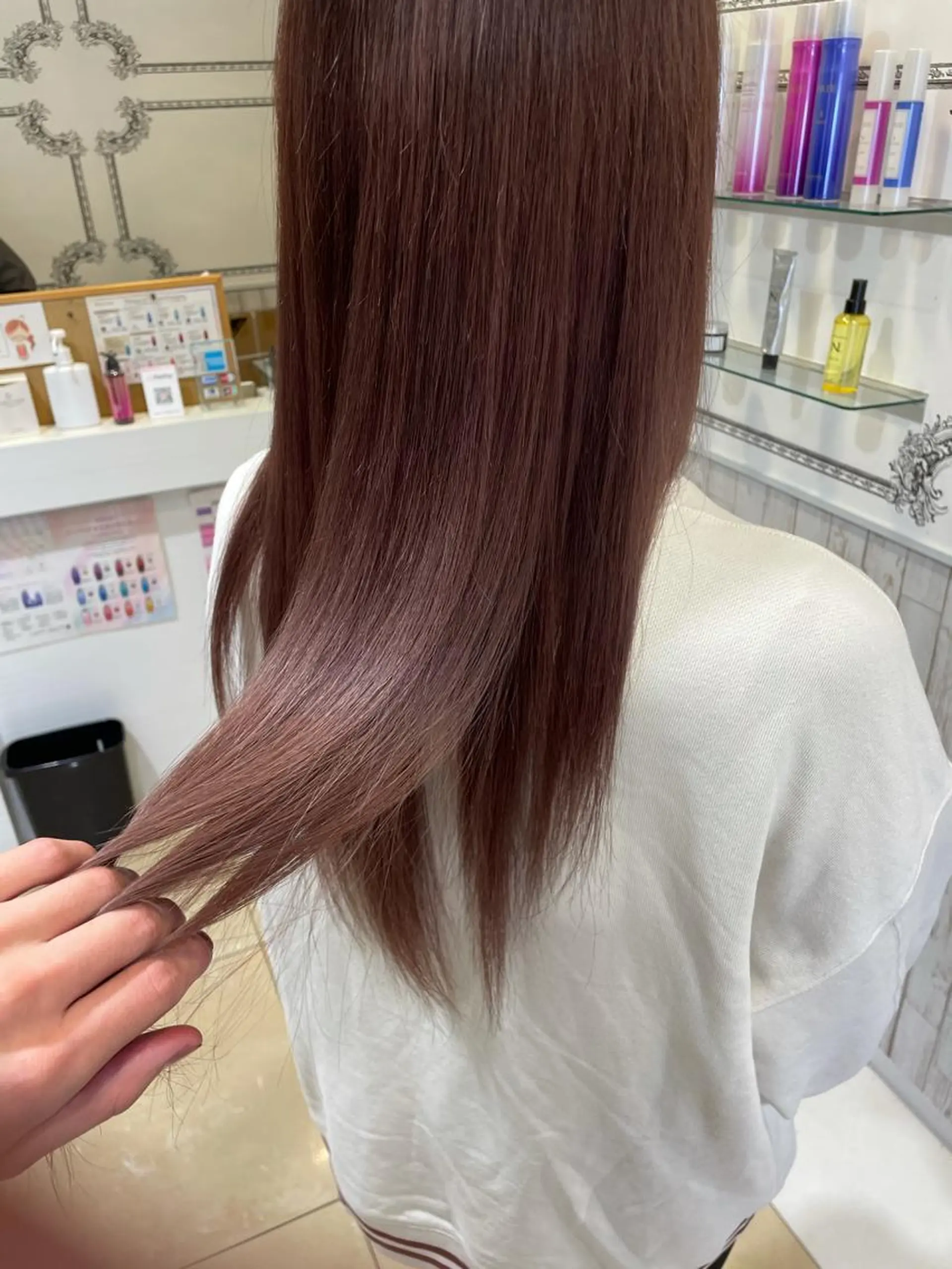 ロング ヘアカラー 岡本 健秀のヘアスタイル