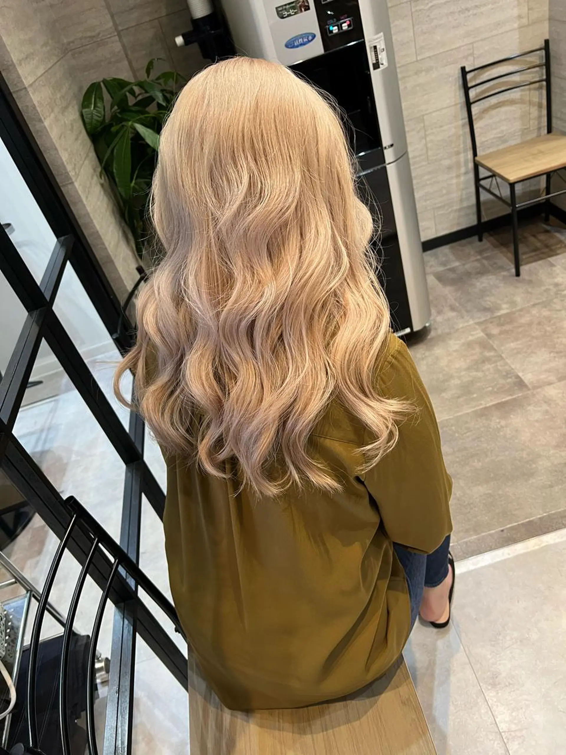 ロング カラー 髪質改善/ ブリーチ/中尾のヘアスタイル