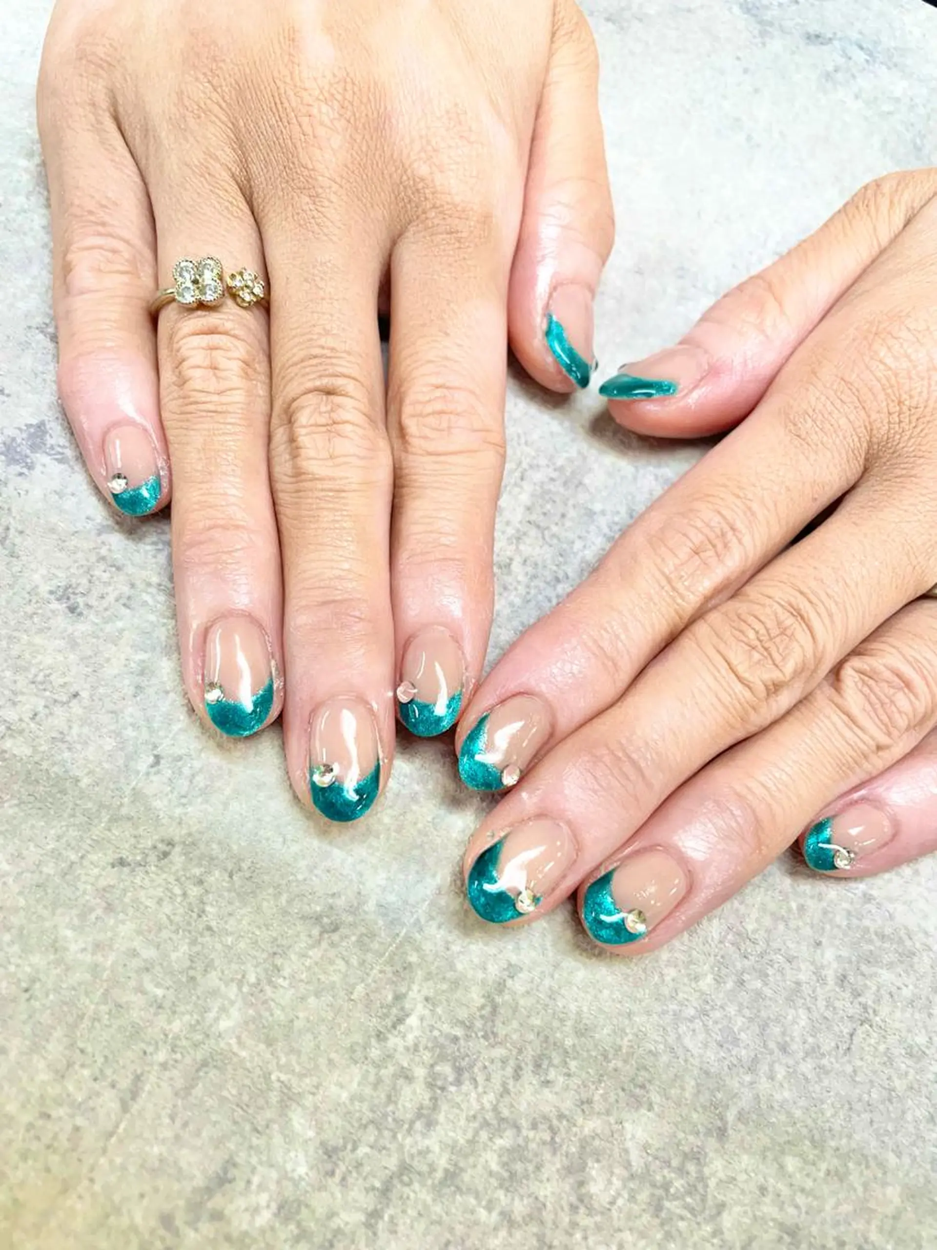 ネイル アートネイル フレンチネイル ジェルネイル ガラスフレンチ グラデーション ハンドネイル ハンドケア FASTNAIL PLUS 新宿店のネイルデザイン