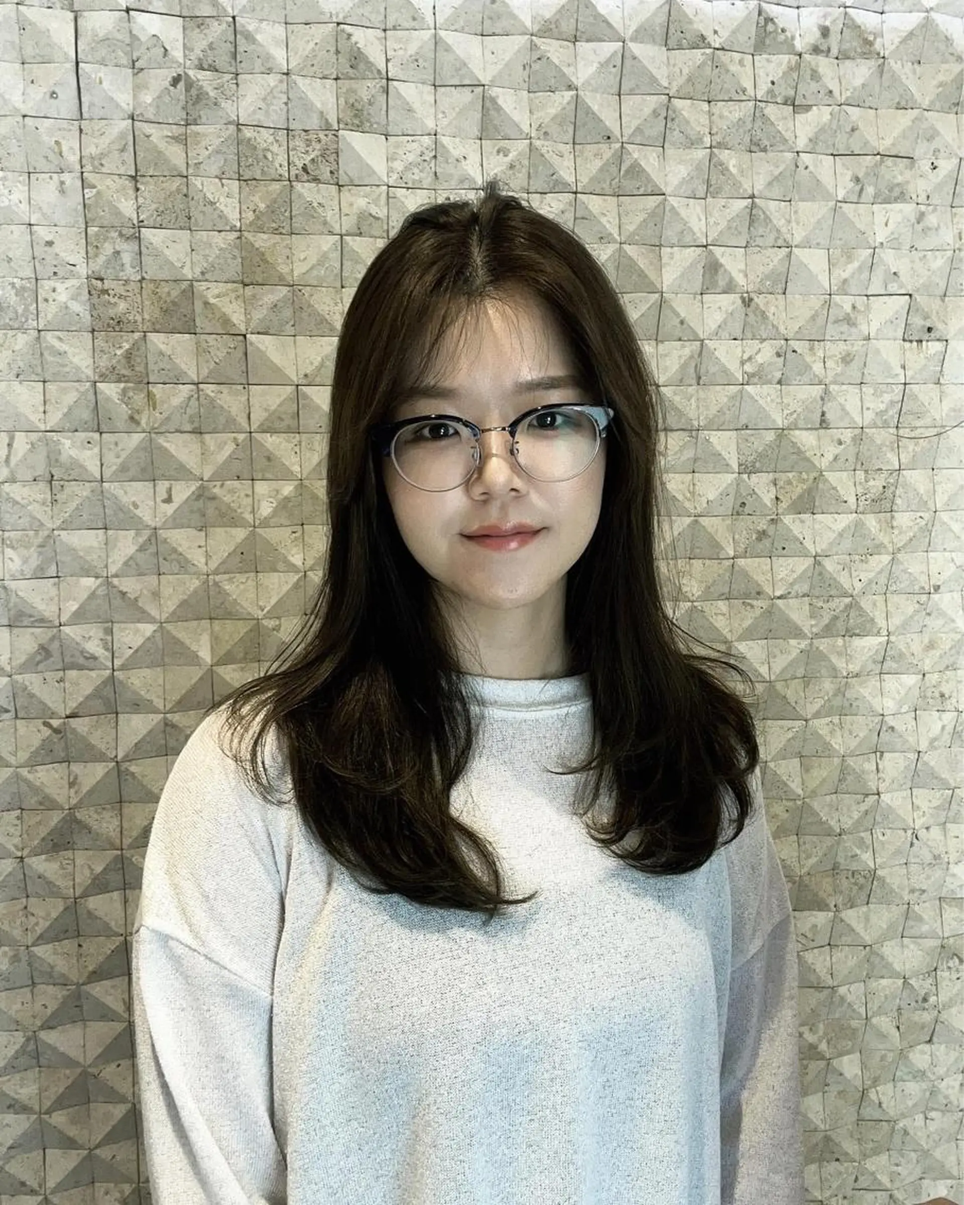 ロング カラー オリーブカラー ラティアンヌイグレック所属・豊中/髪質改善/ レイヤーカットミヅキのヘアスタイル