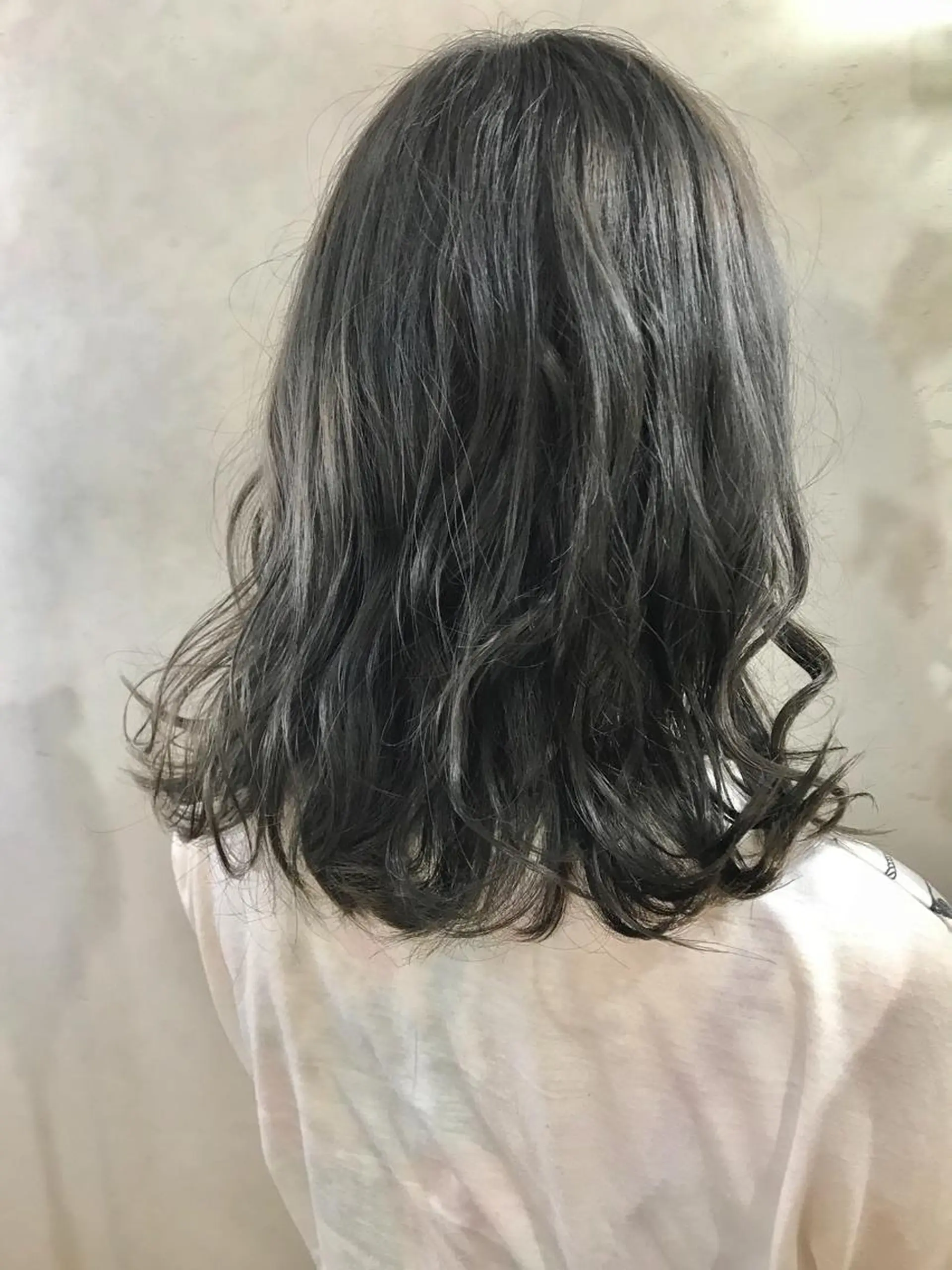 ミディアム カラー アッシュ アッシュグレー ブリーチ 💎髪質改善💎 デザイナーshinのヘアスタイル