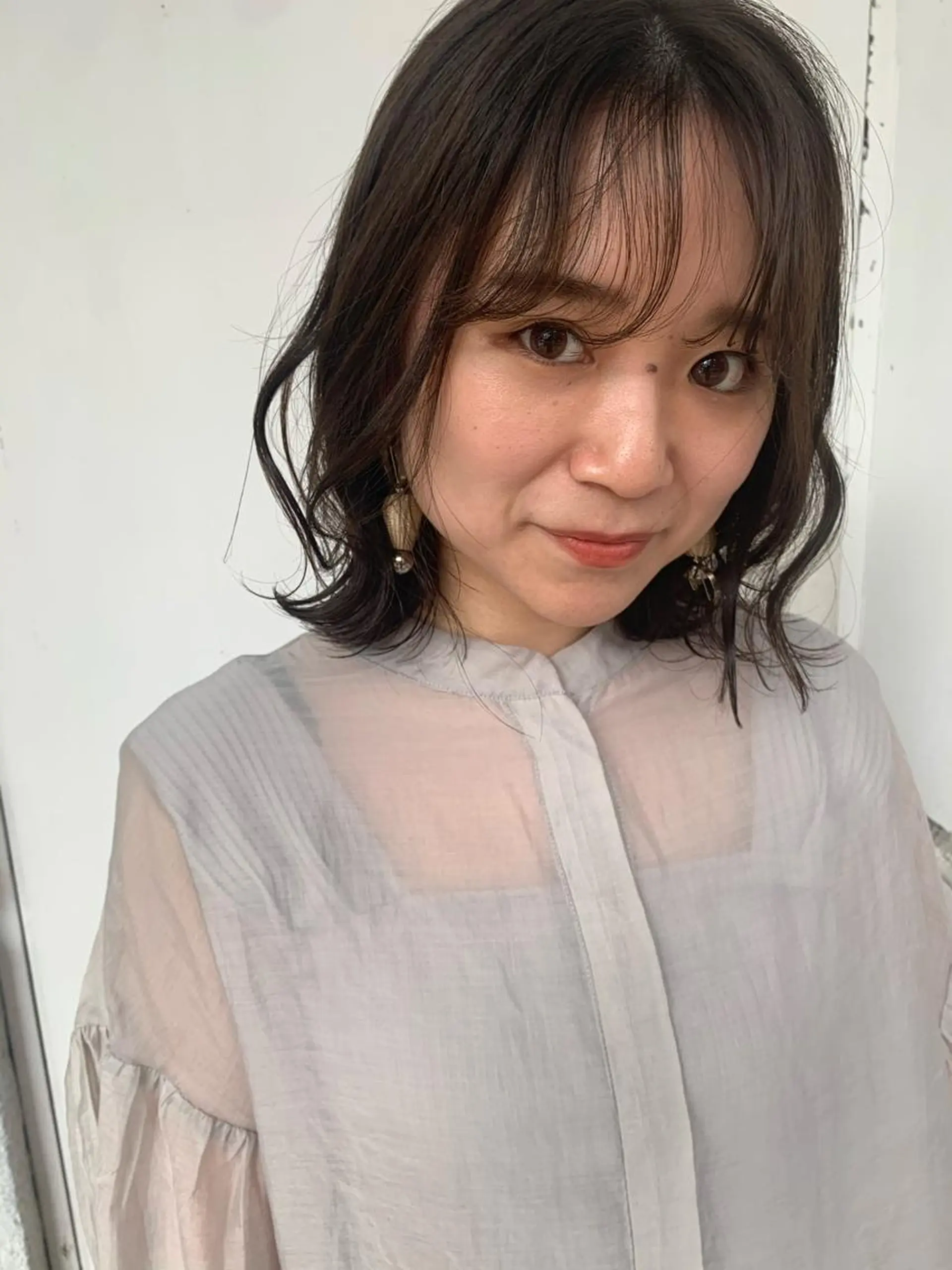 ミディアム カラー アッシュ ベージュカラー ヘアカラー トリートメント m ā l o.🌷 サカモトマイコのヘアスタイル