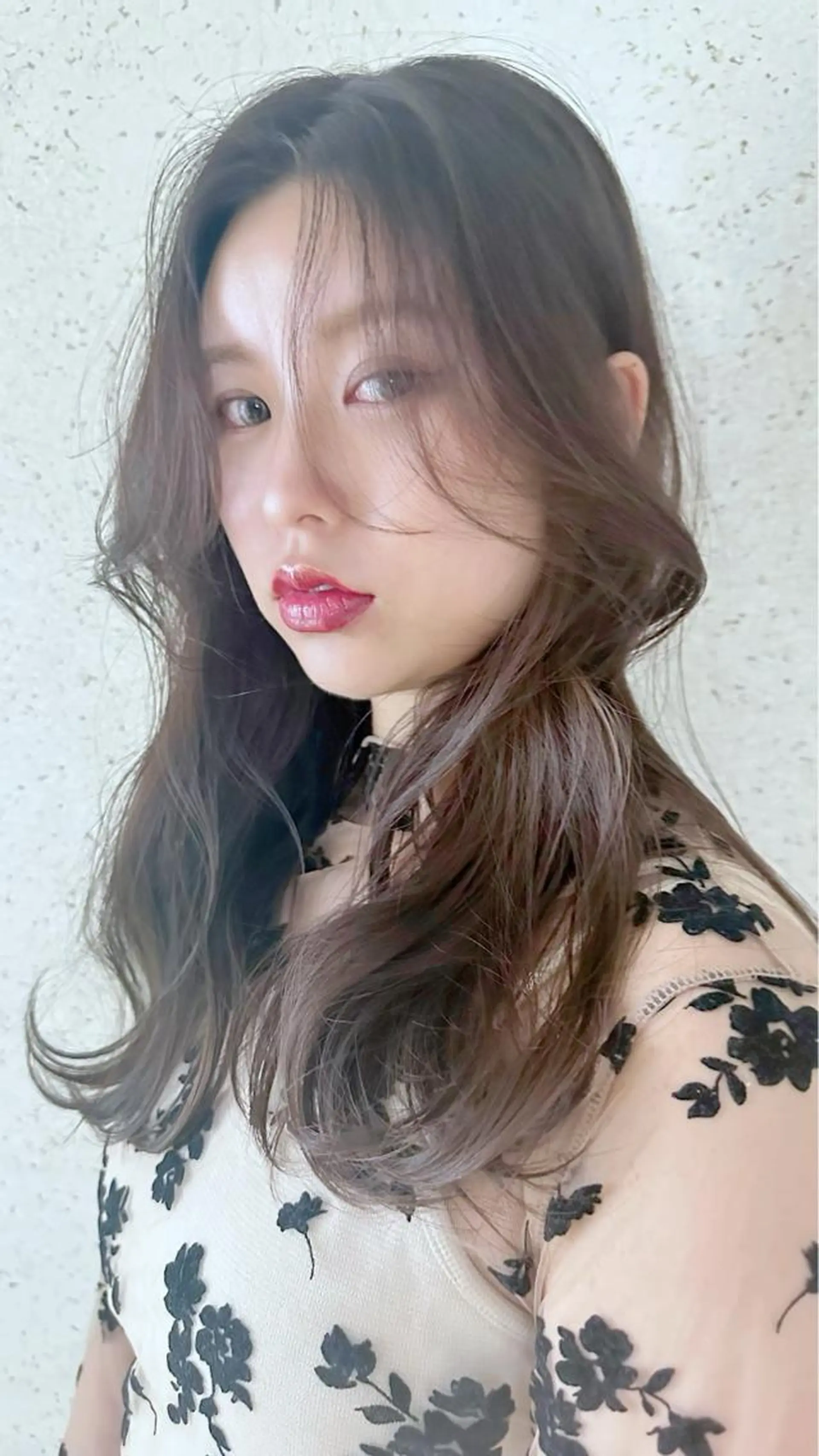 セミロング カラー カット ヘアカラー トリートメント ベージュ/インナー カラー🤍Rieのヘアスタイル