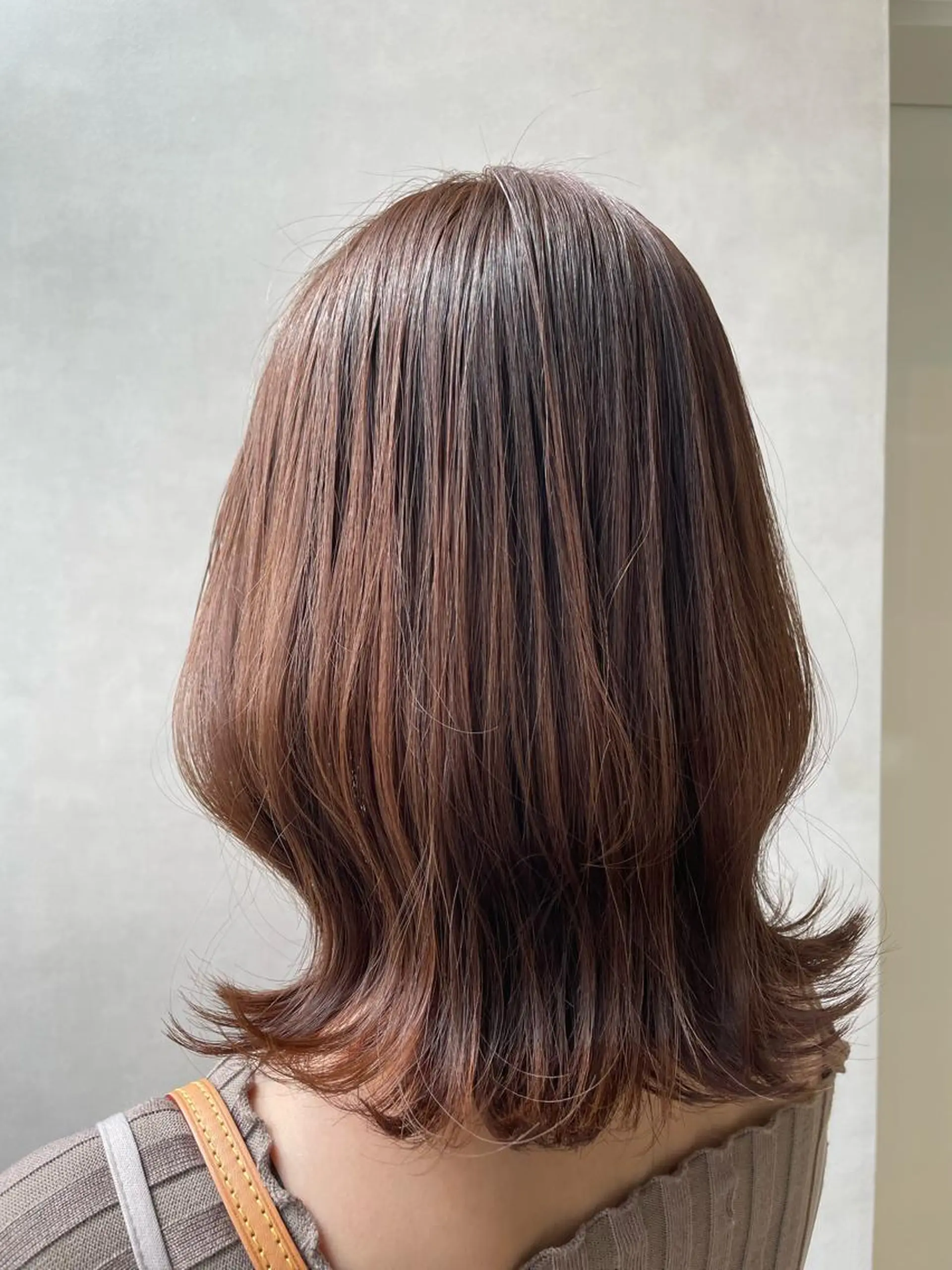 ミディアム 鈴木 つかさのヘアスタイル