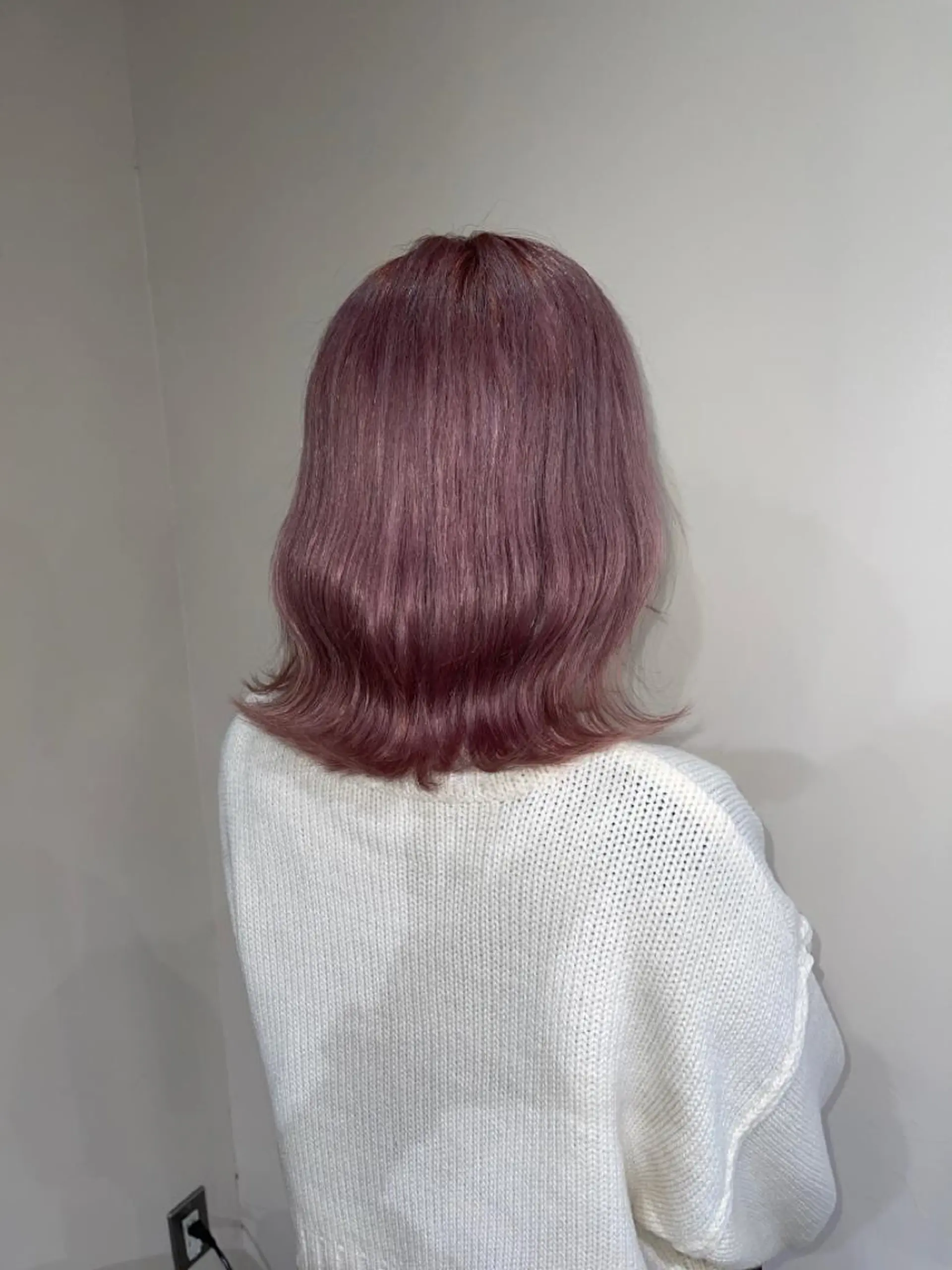 ミディアム ヘアカラー ムラ修正、複雑履歴 治すサロン🤍アミルのヘアスタイル