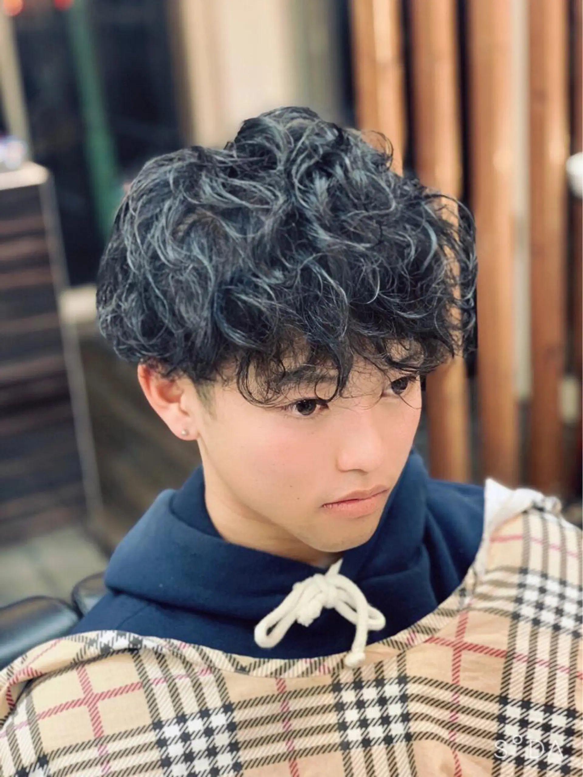 ミディアム パーマ メンズ ミディアムパーマ メンズパーマ スパイラルパーマ カット パーマ Men's  hair salon PLAISIR所属・【店長】小山 泰生のヘアスタイル