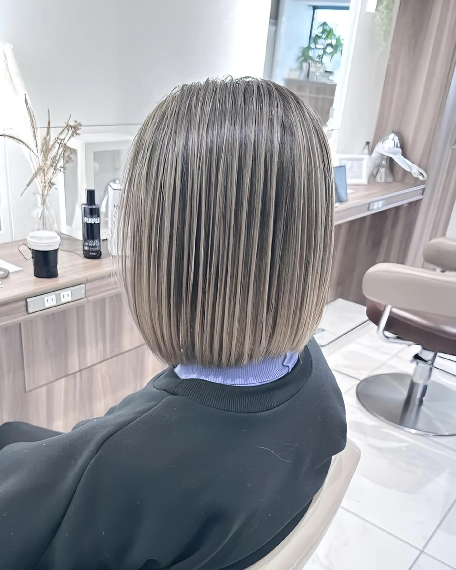 セミロング カラー バレイヤージュ 髪質改善 レイヤーカット カット ヘアカラー トリートメント 山崎俊輔/髪質改善 /バレイヤージュのヘアスタイル